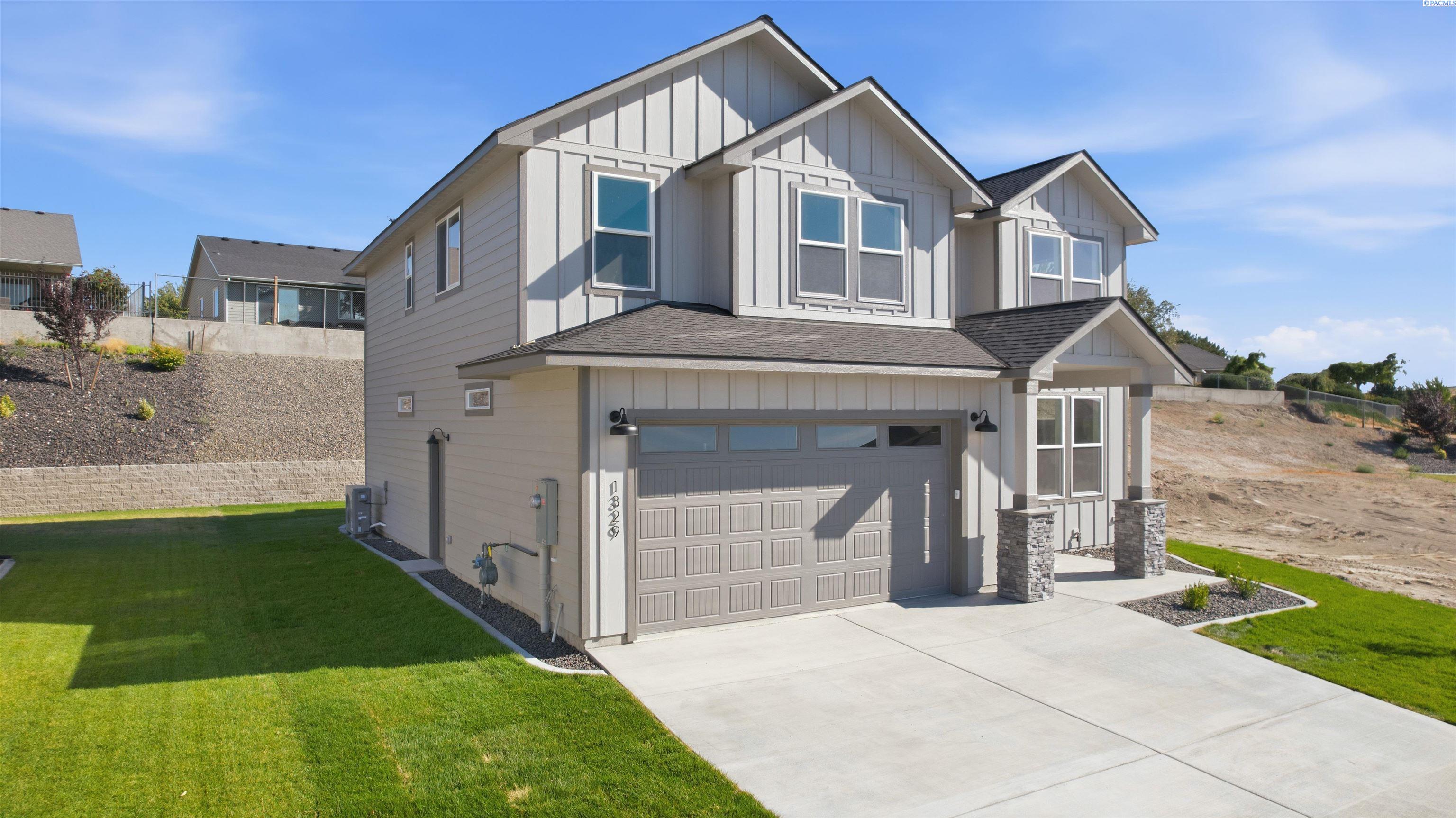 1329 W Ivy Ct — photo
