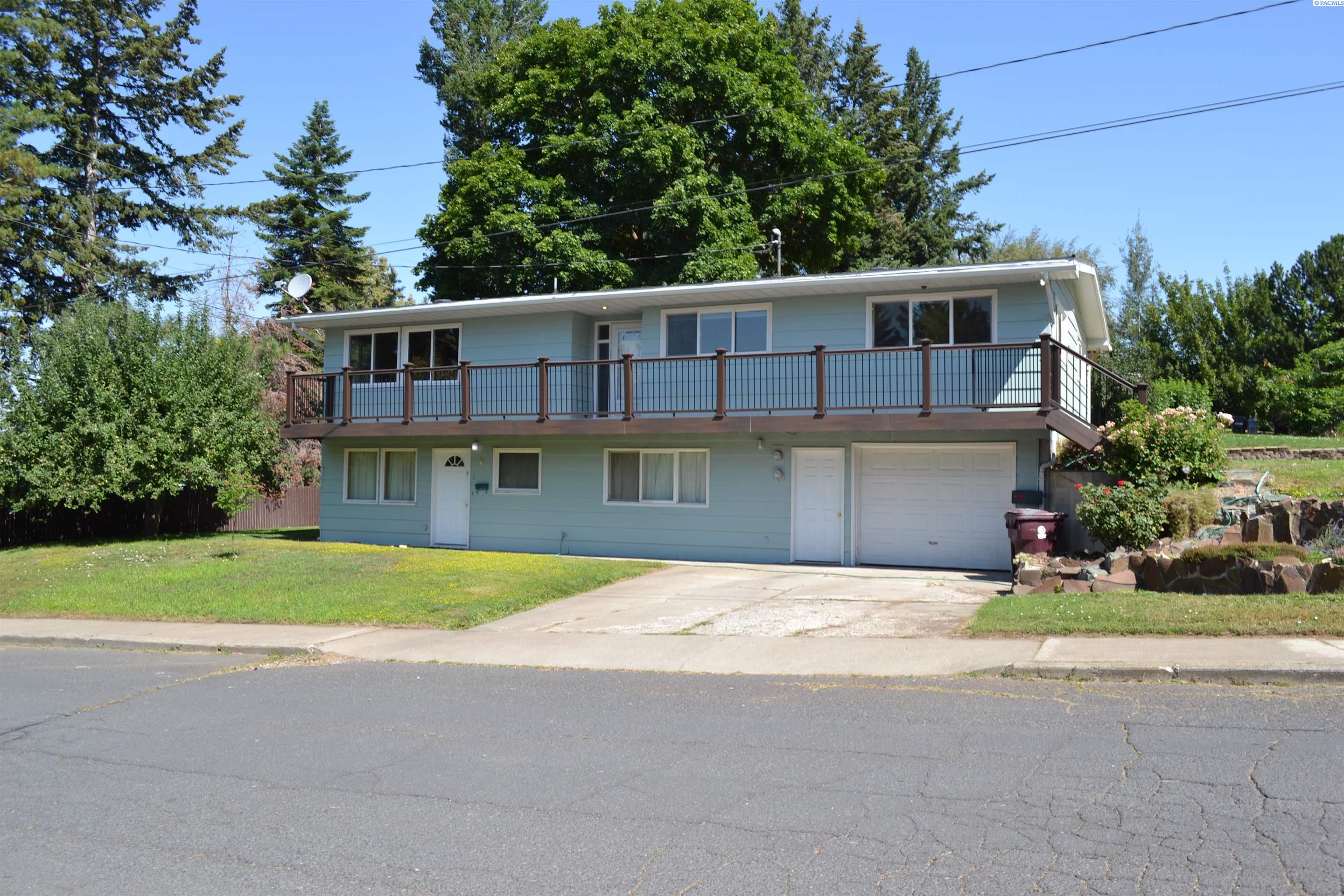 1205 NW Clifford St. — photo