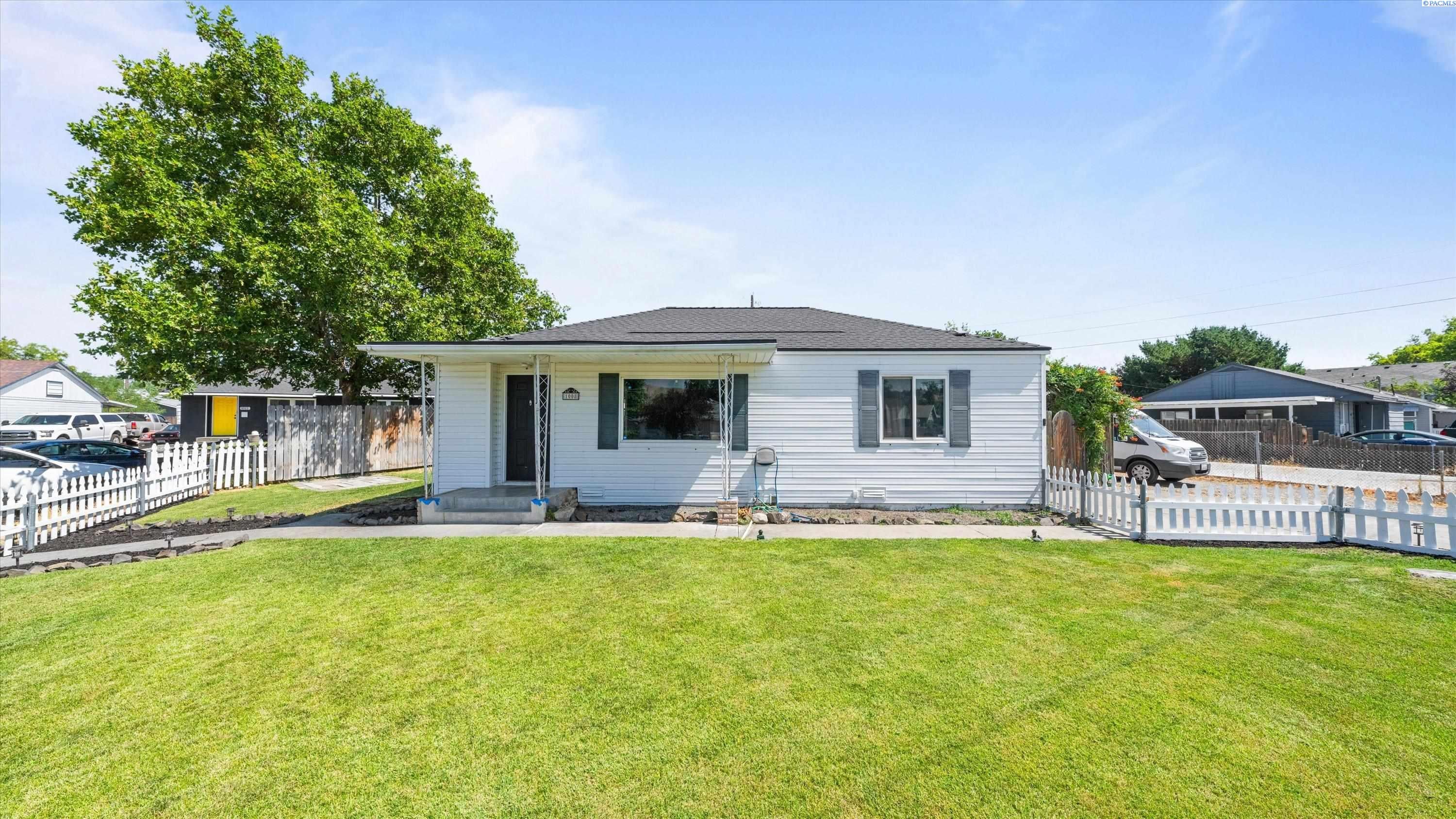 1008 Adams St — photo