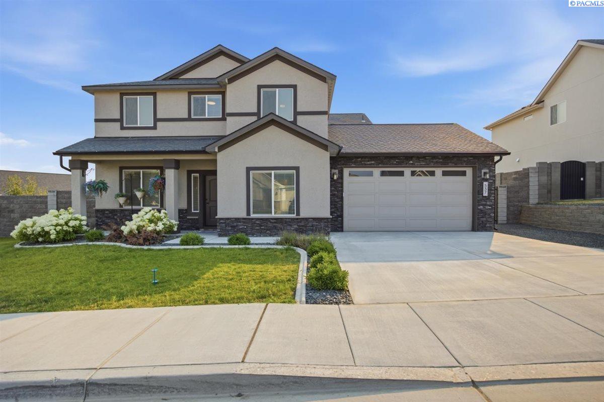 537 Lazio Way — photo