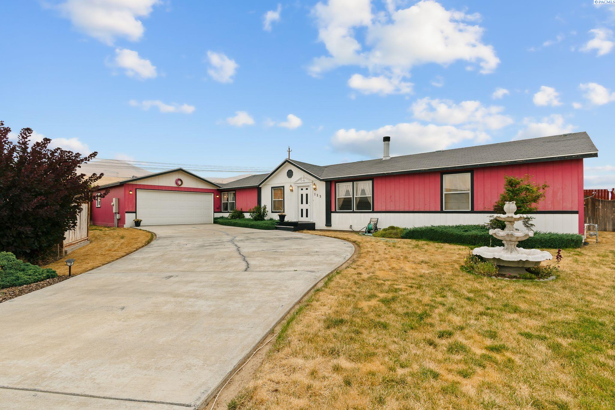 125 Top Ct — photo
