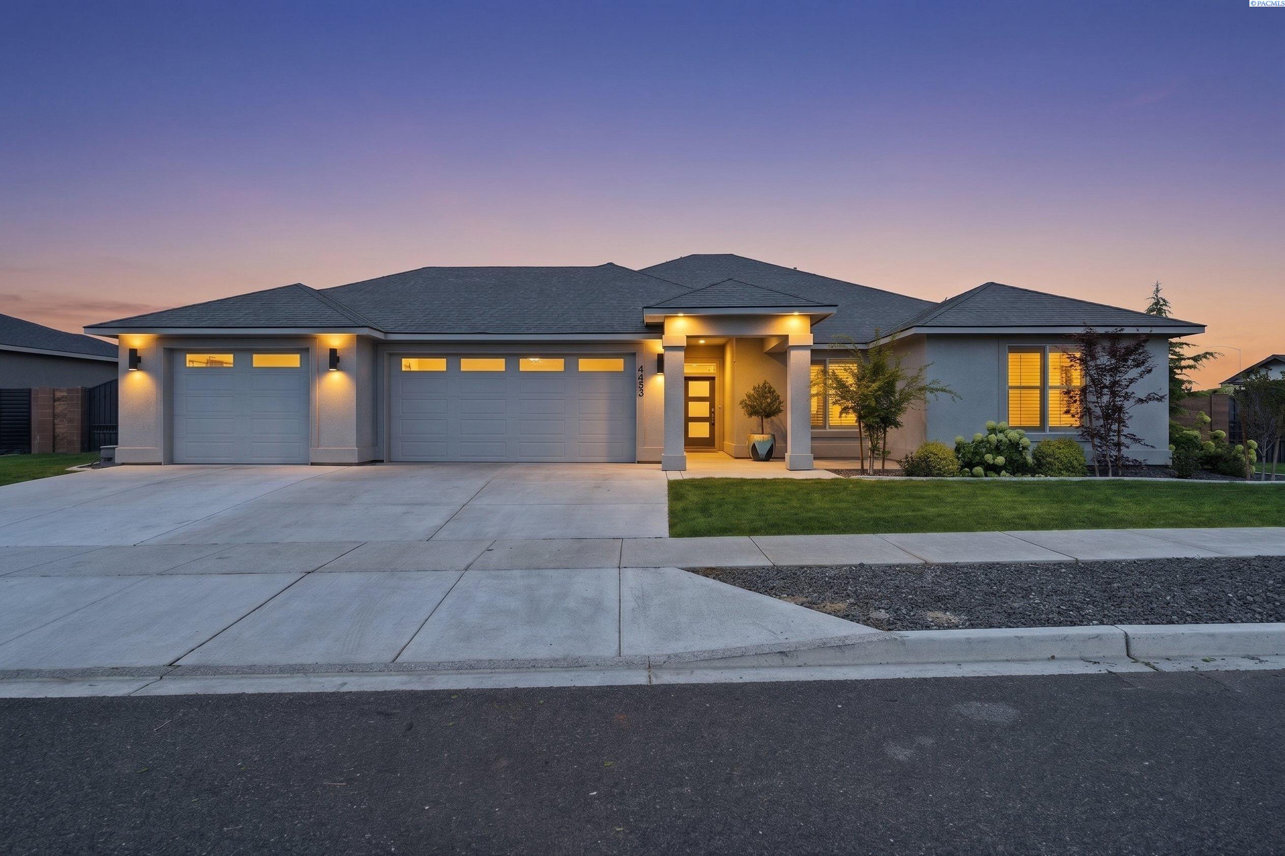 4453 Lolo Way — photo