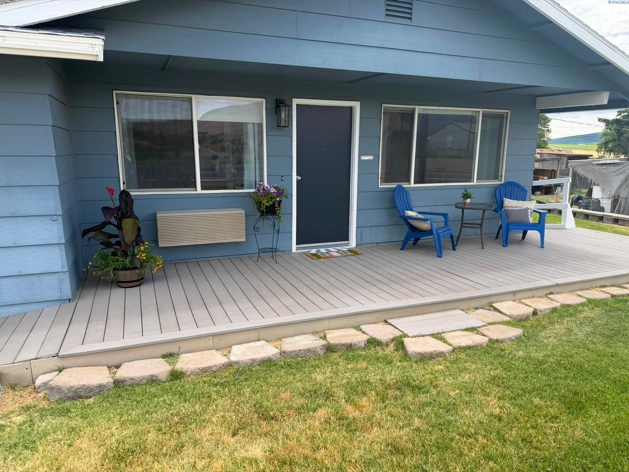 1114 Horne Dr — photo