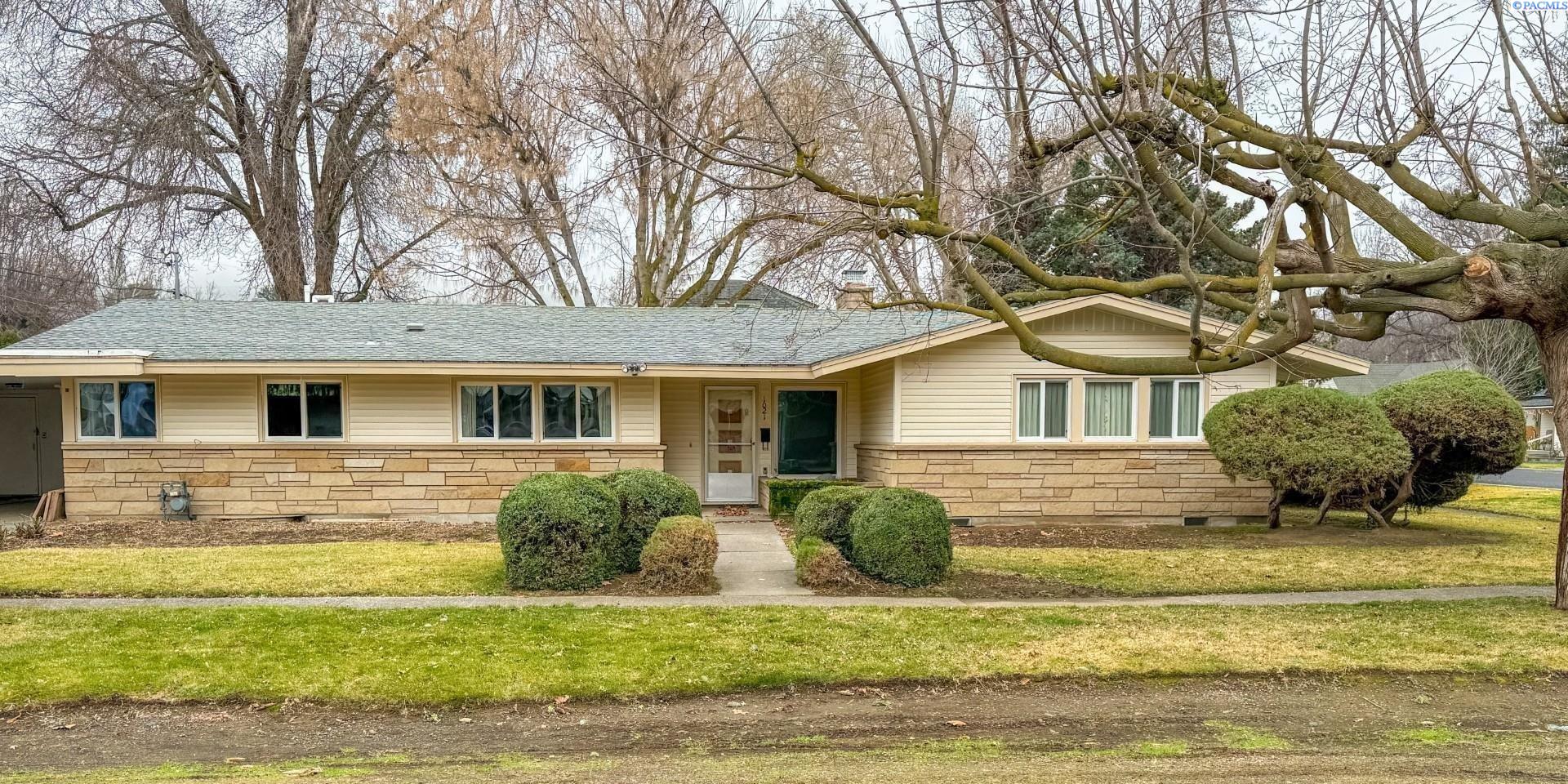 1021 Prosser Ave — photo