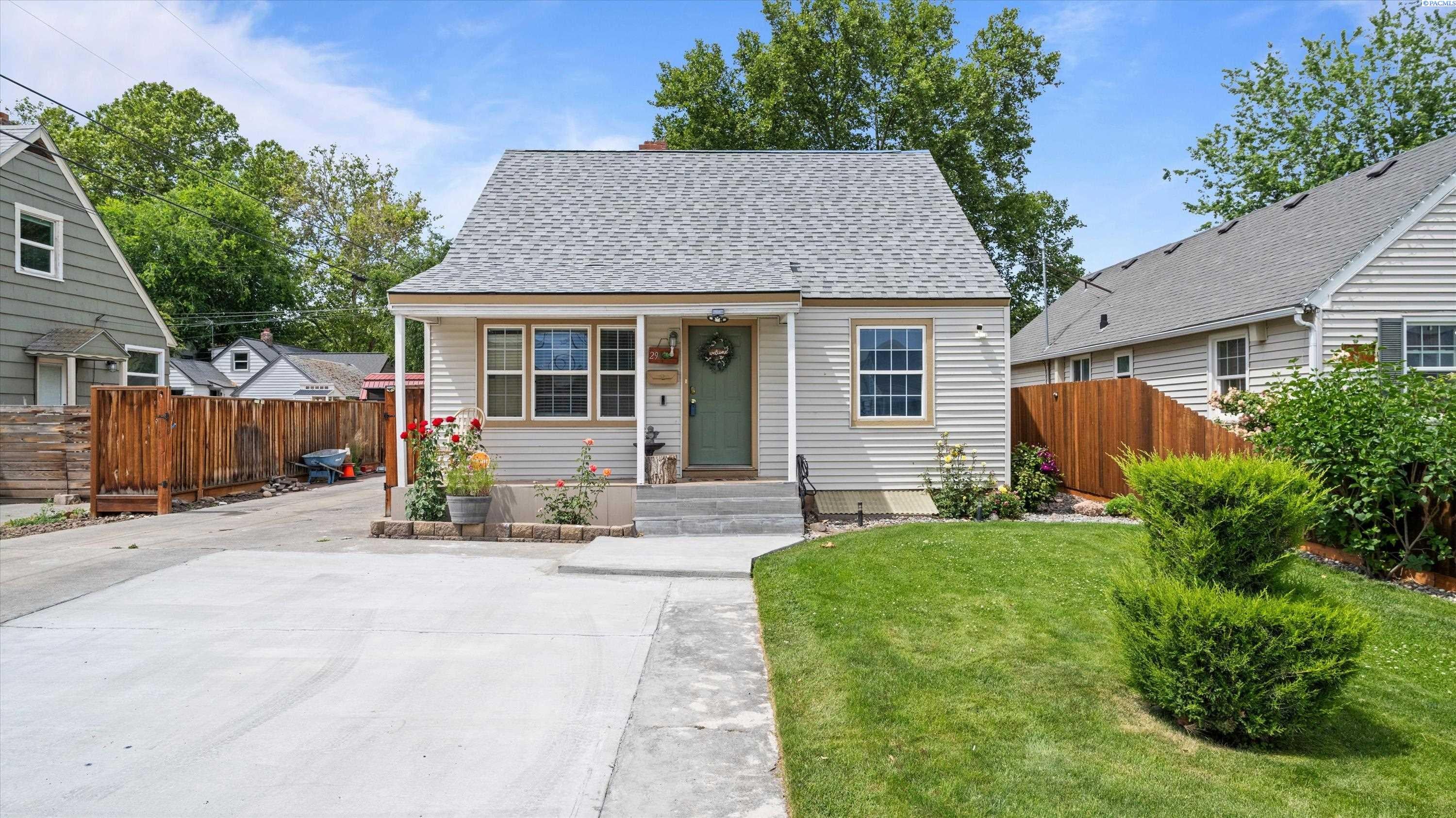 29 N Mayfield Street — photo