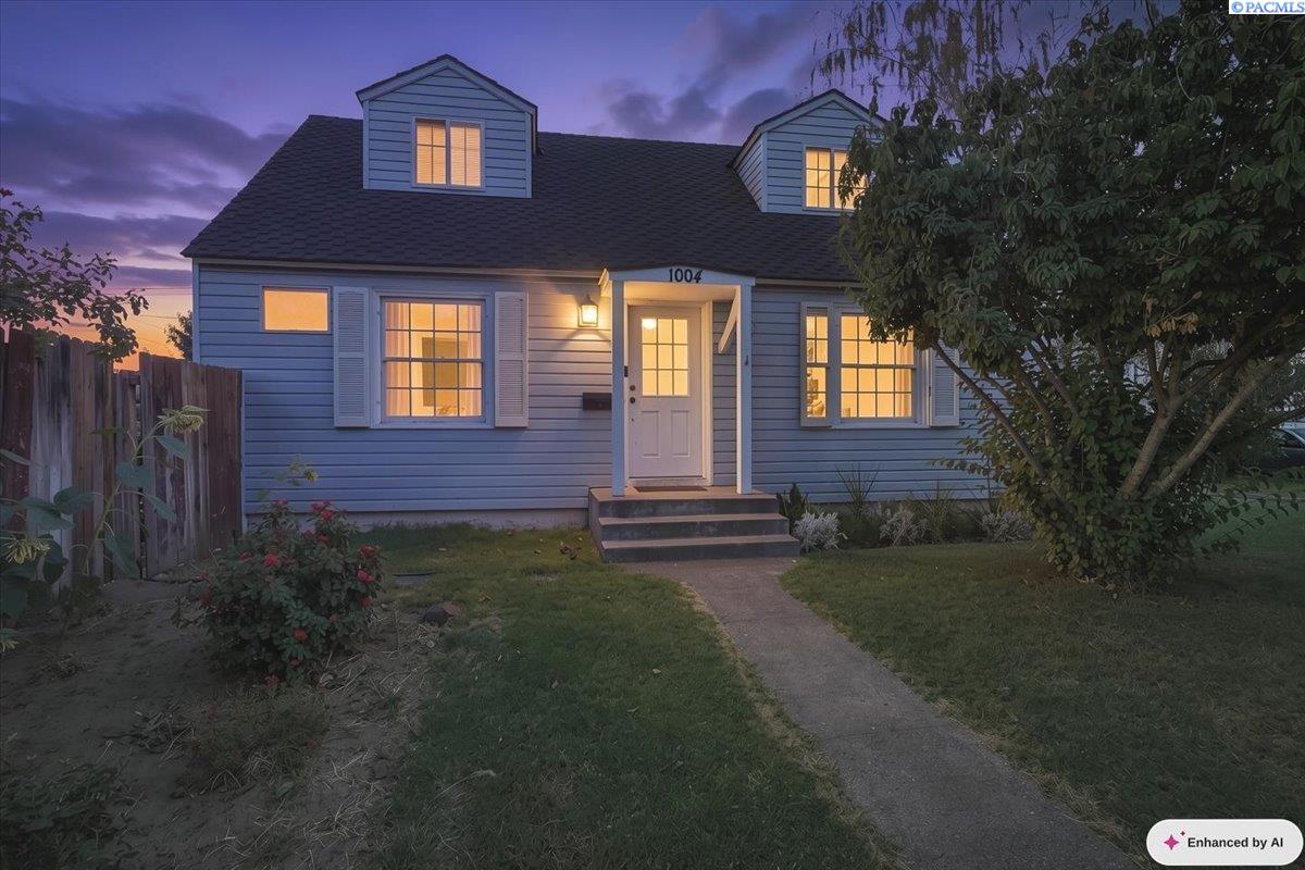 1004 W Henry Street — photo