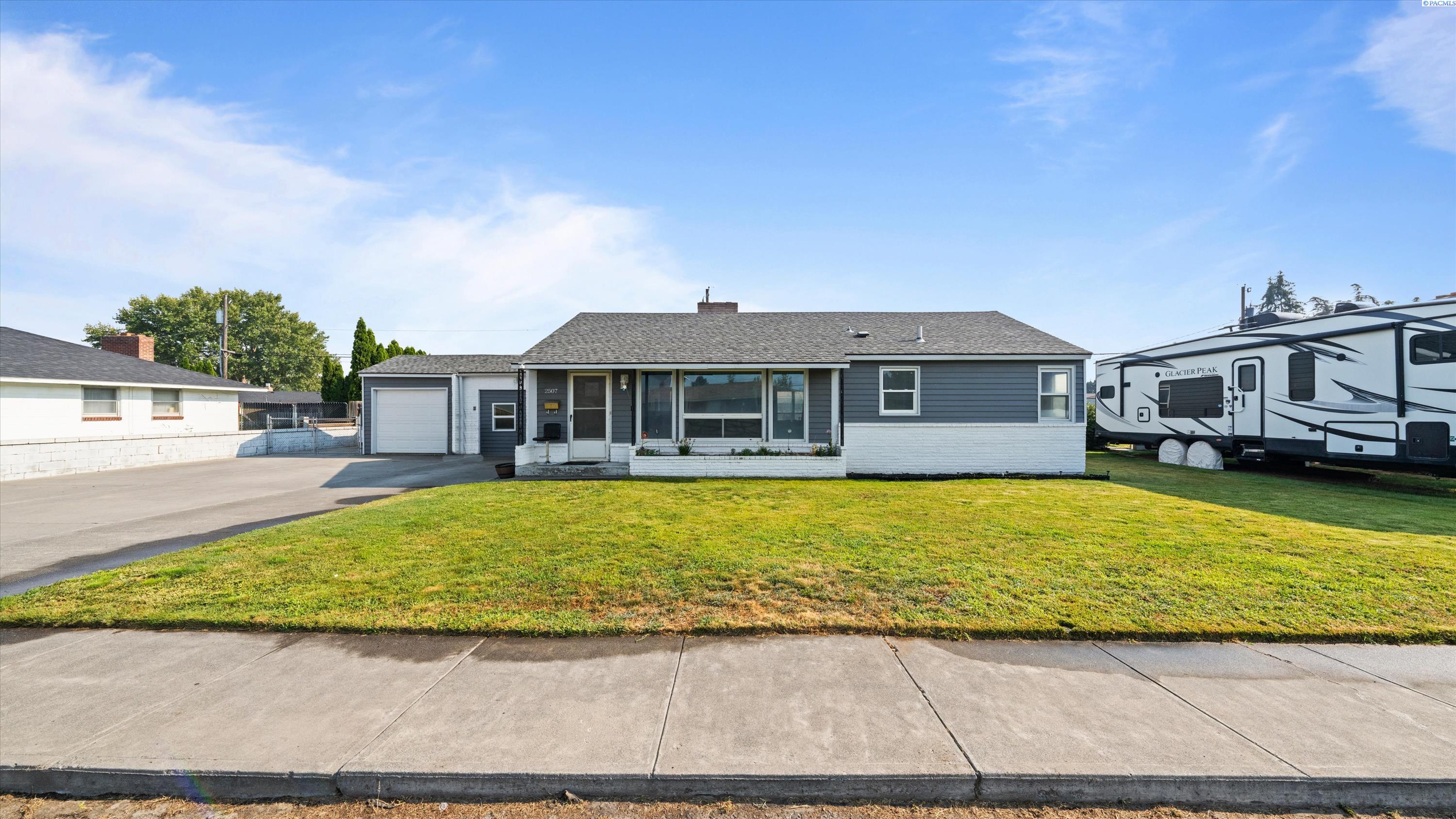 2507 W Entiat Ave. — photo