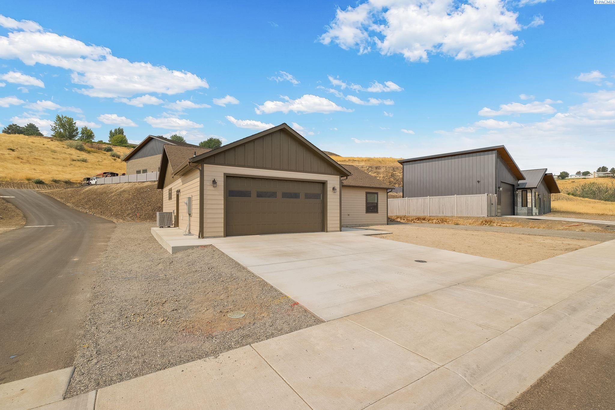 1685 Bennett Hill Drive — photo