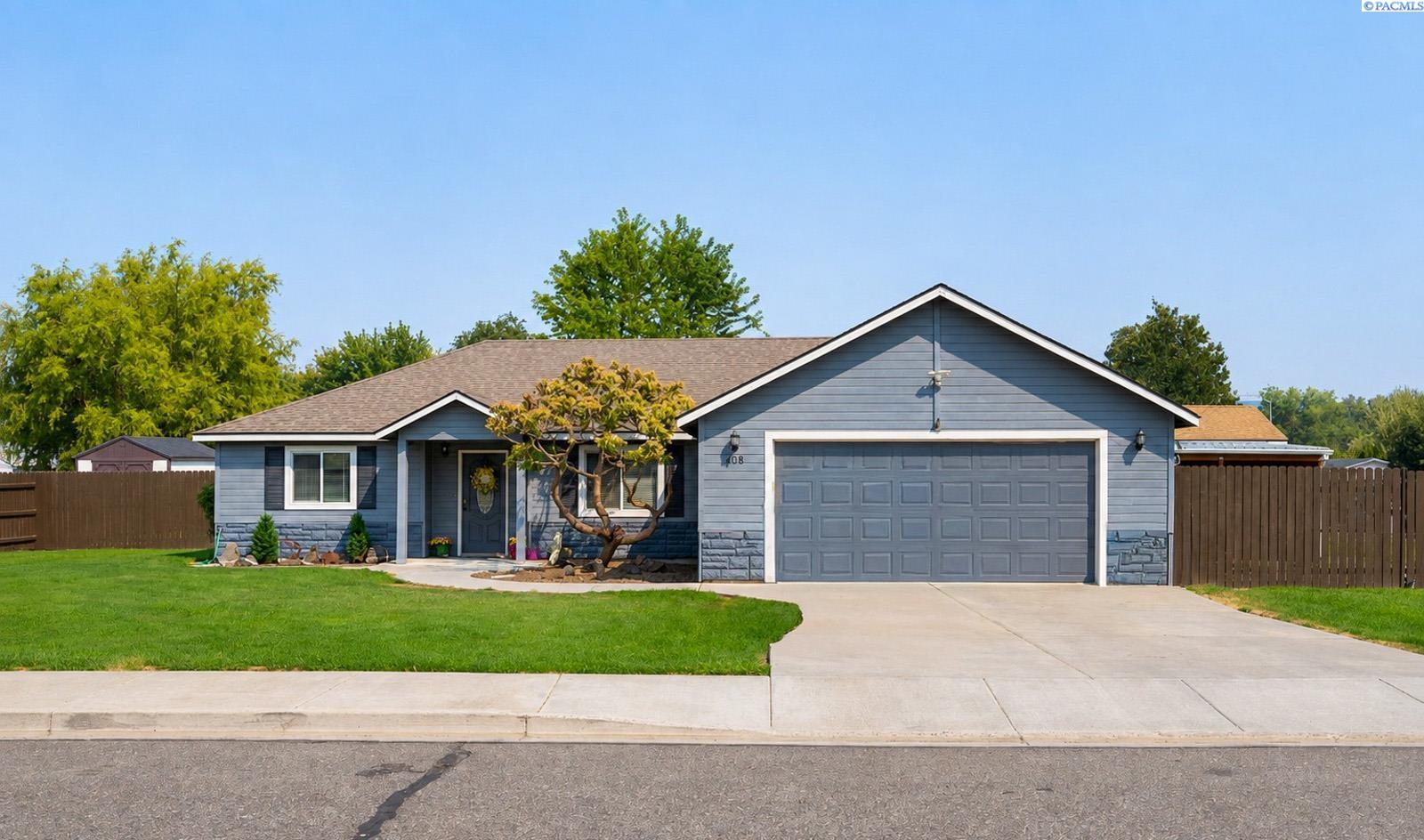 408 Capri Court — photo