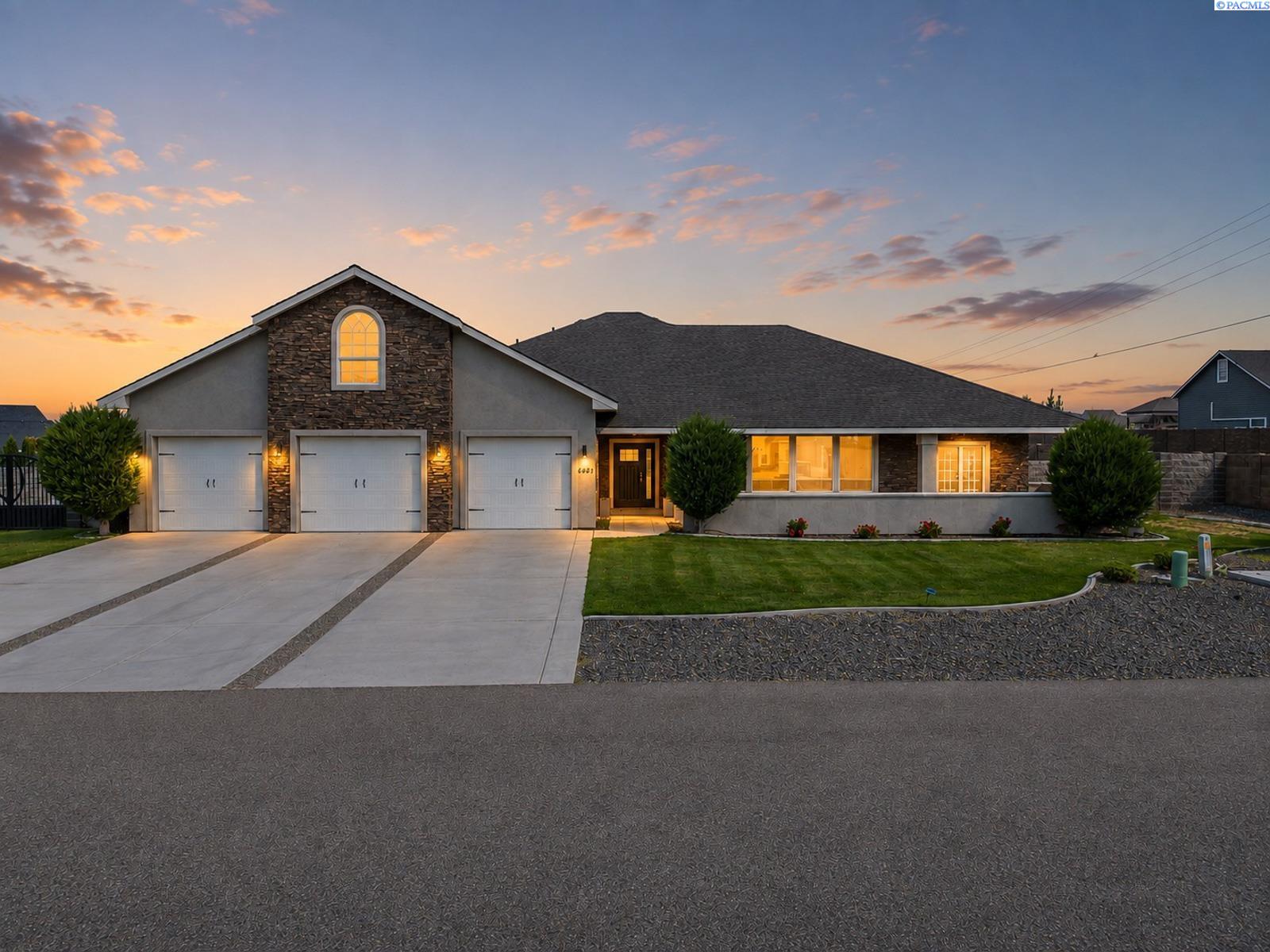 6401 Eagle Crest Drive — photo