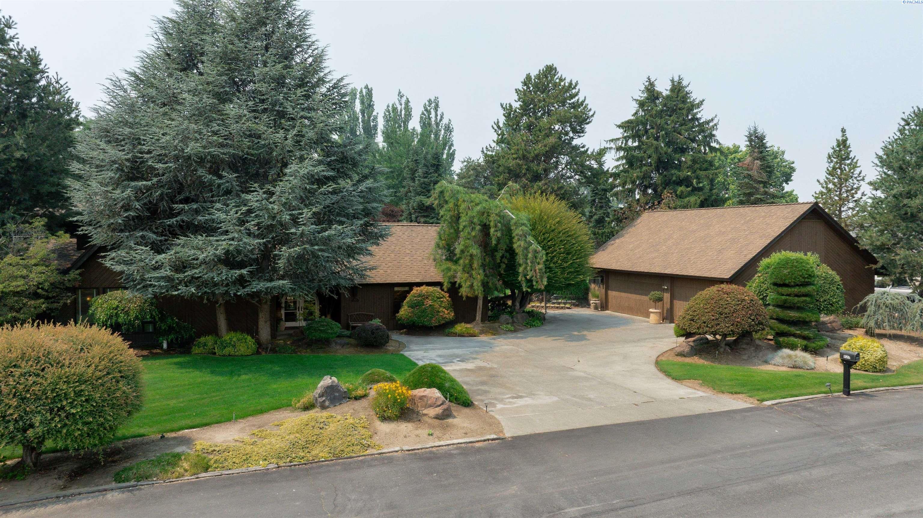 820 S Meadowlark Lane — photo