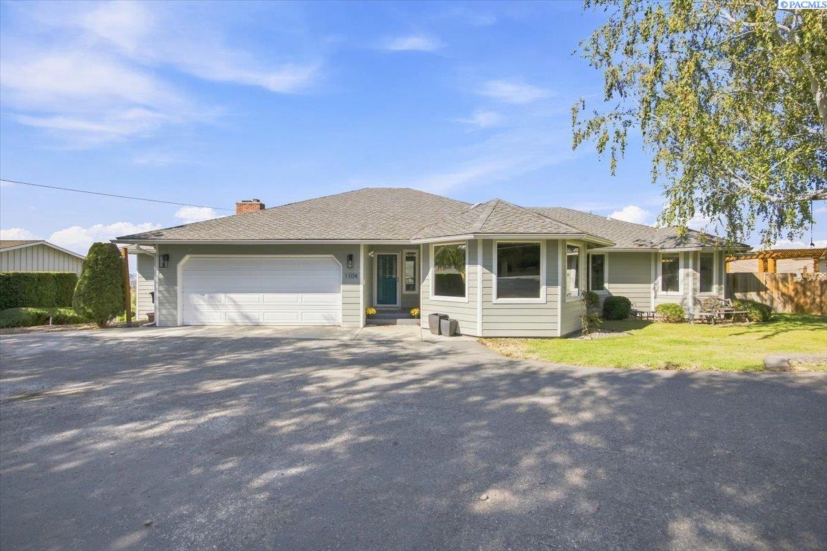 1104 Fellows Dr — photo