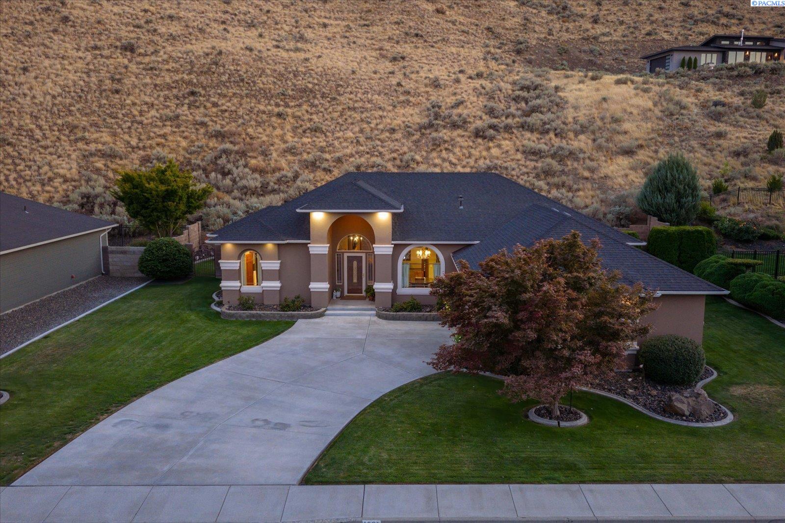 1031 Meadow Hills Drive — photo