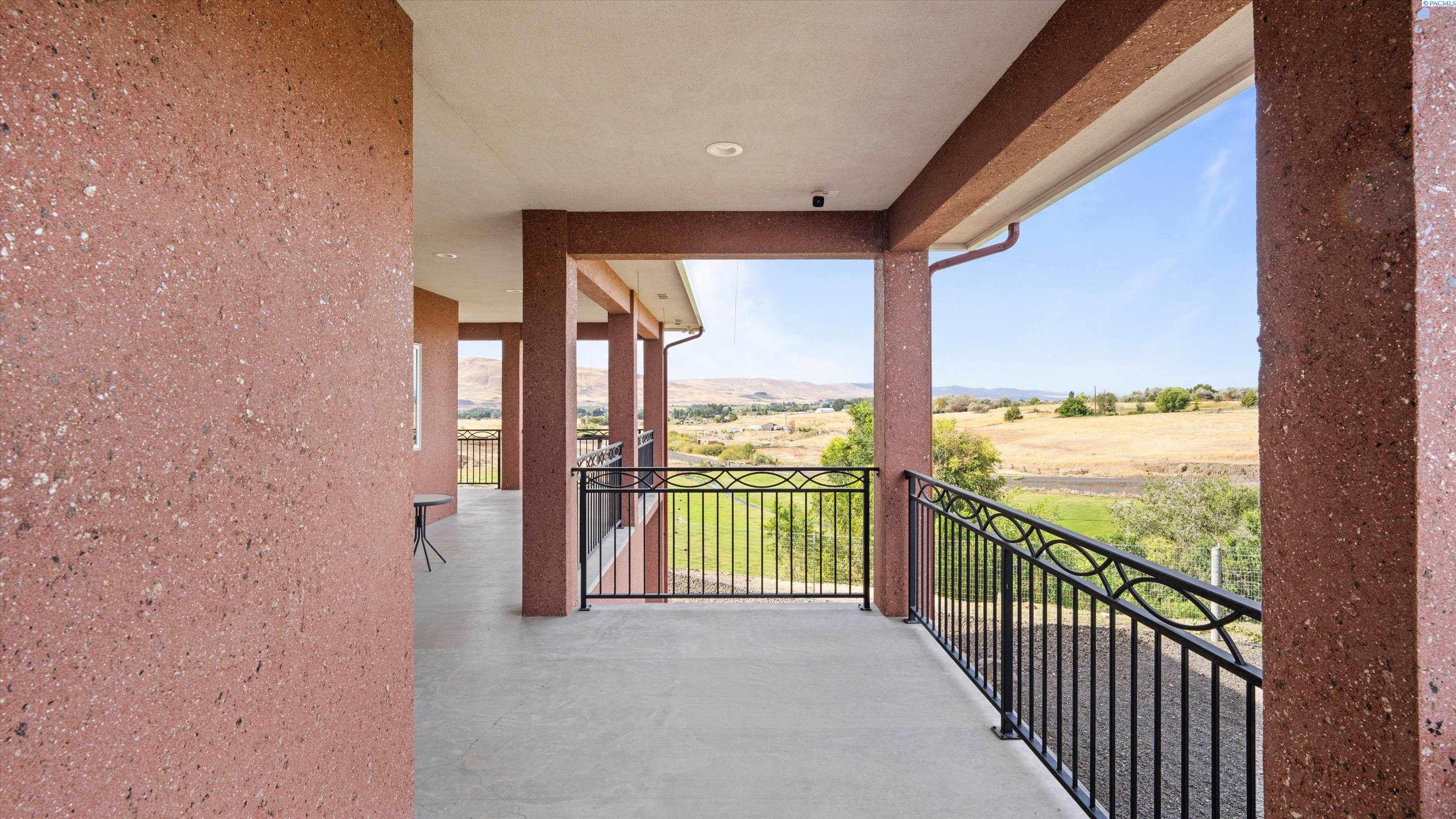 27446 N Case Road, Prosser, WA 99350 — photo 2