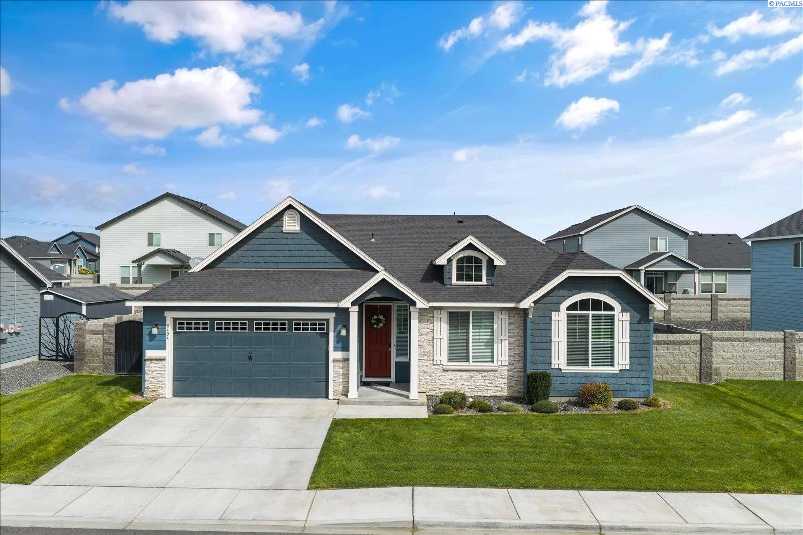 8404 Cardinal Peak Street — photo