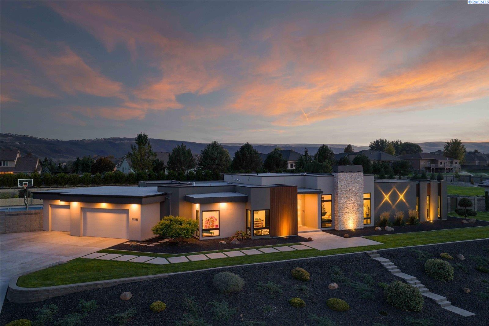 104423 E Addison Ave — photo
