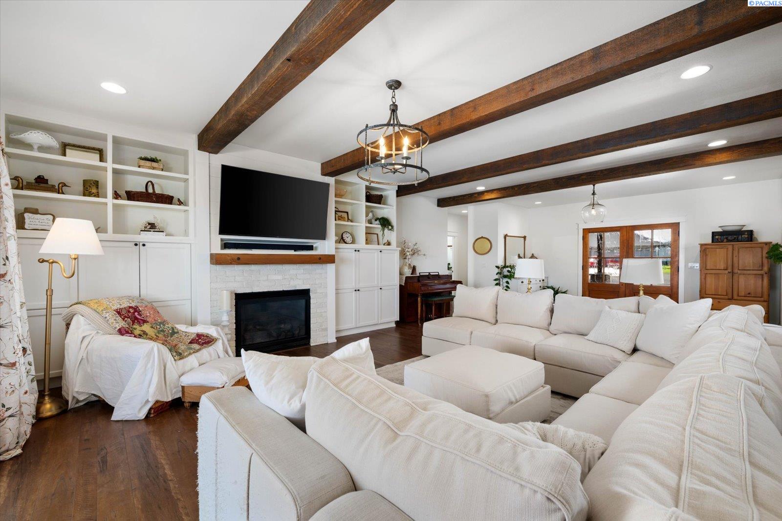 83204 E Sagebrush Rd — photo