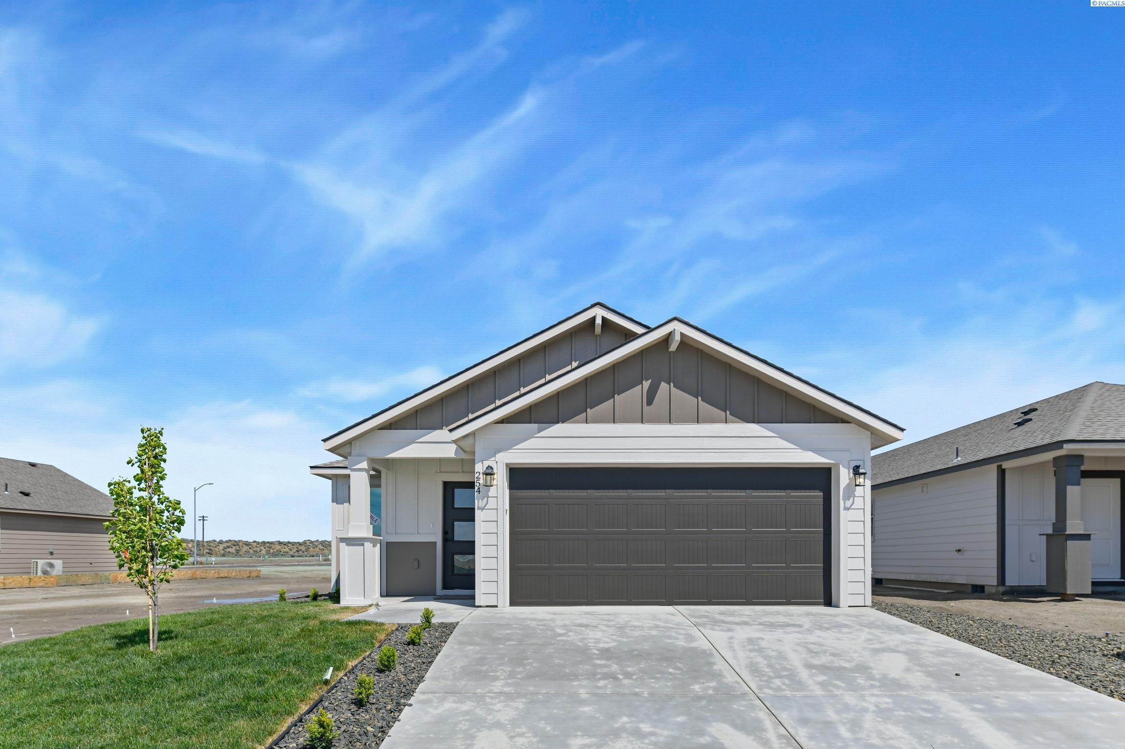 254 N Dewberry Pl — photo