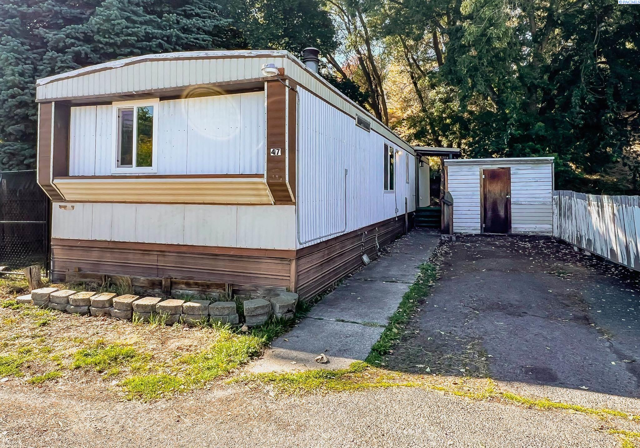 1165 S Grand Ave #47 — photo