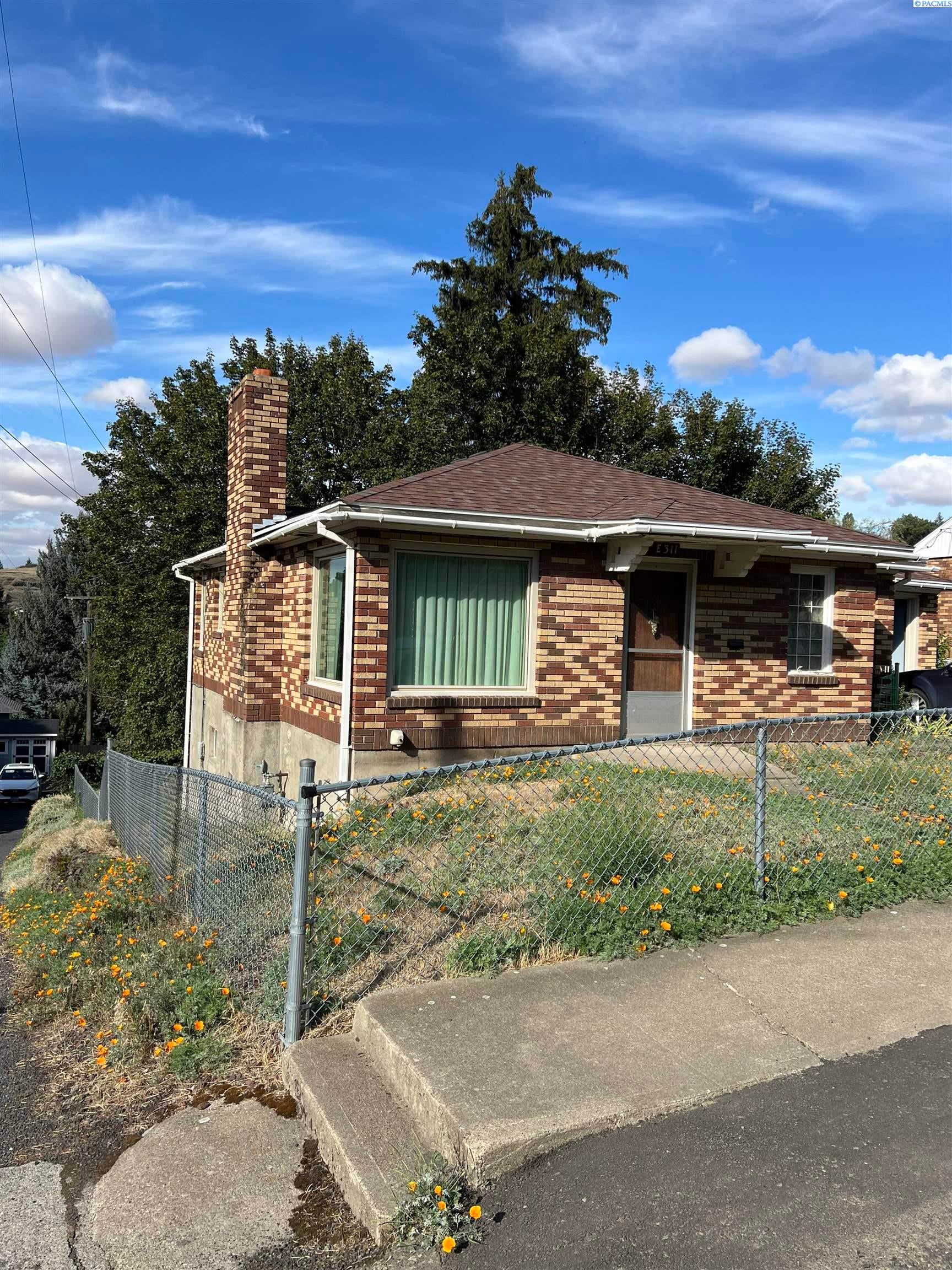 311 E Fairview St. — photo