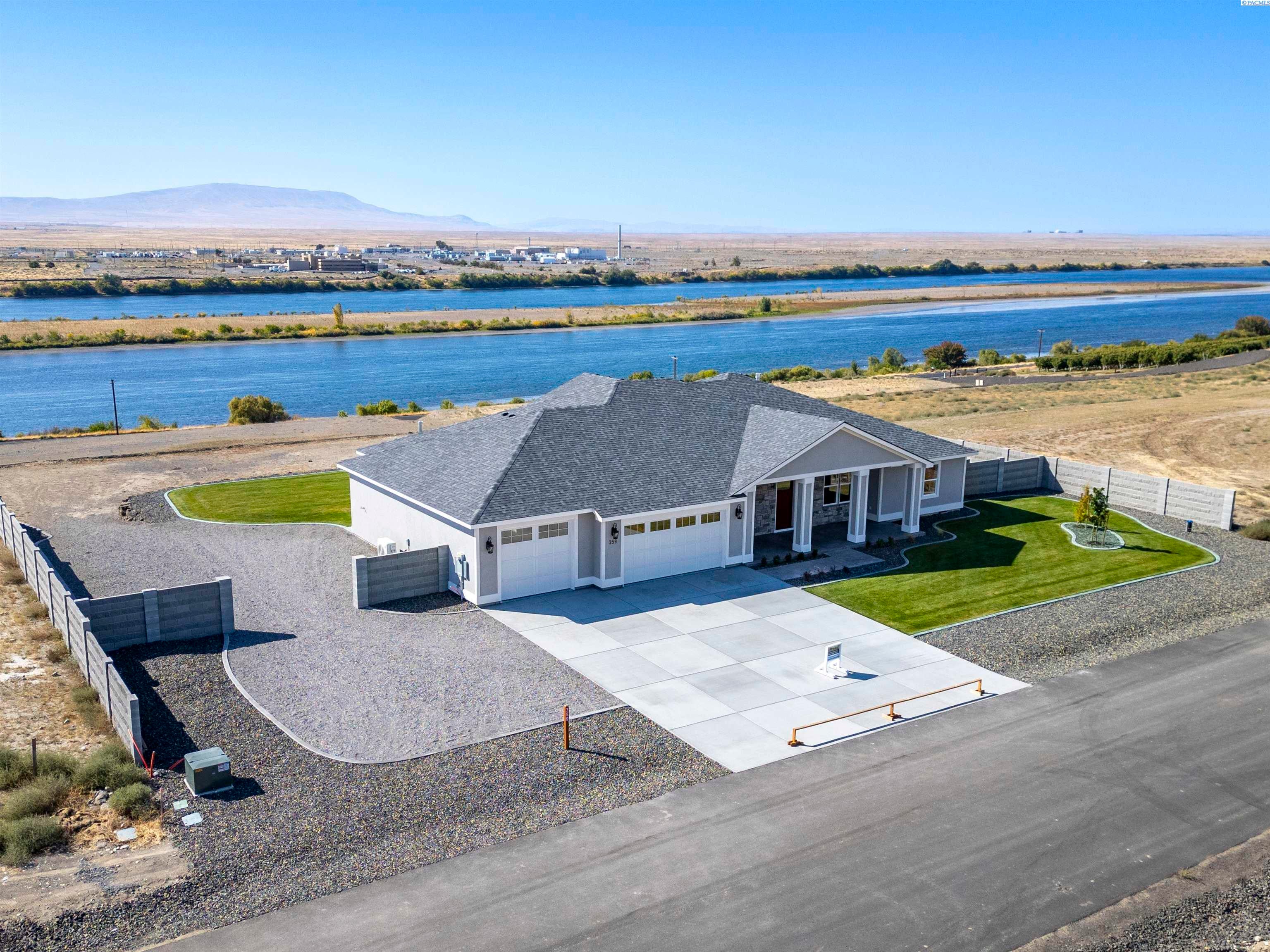359 Panoramic Drive — photo