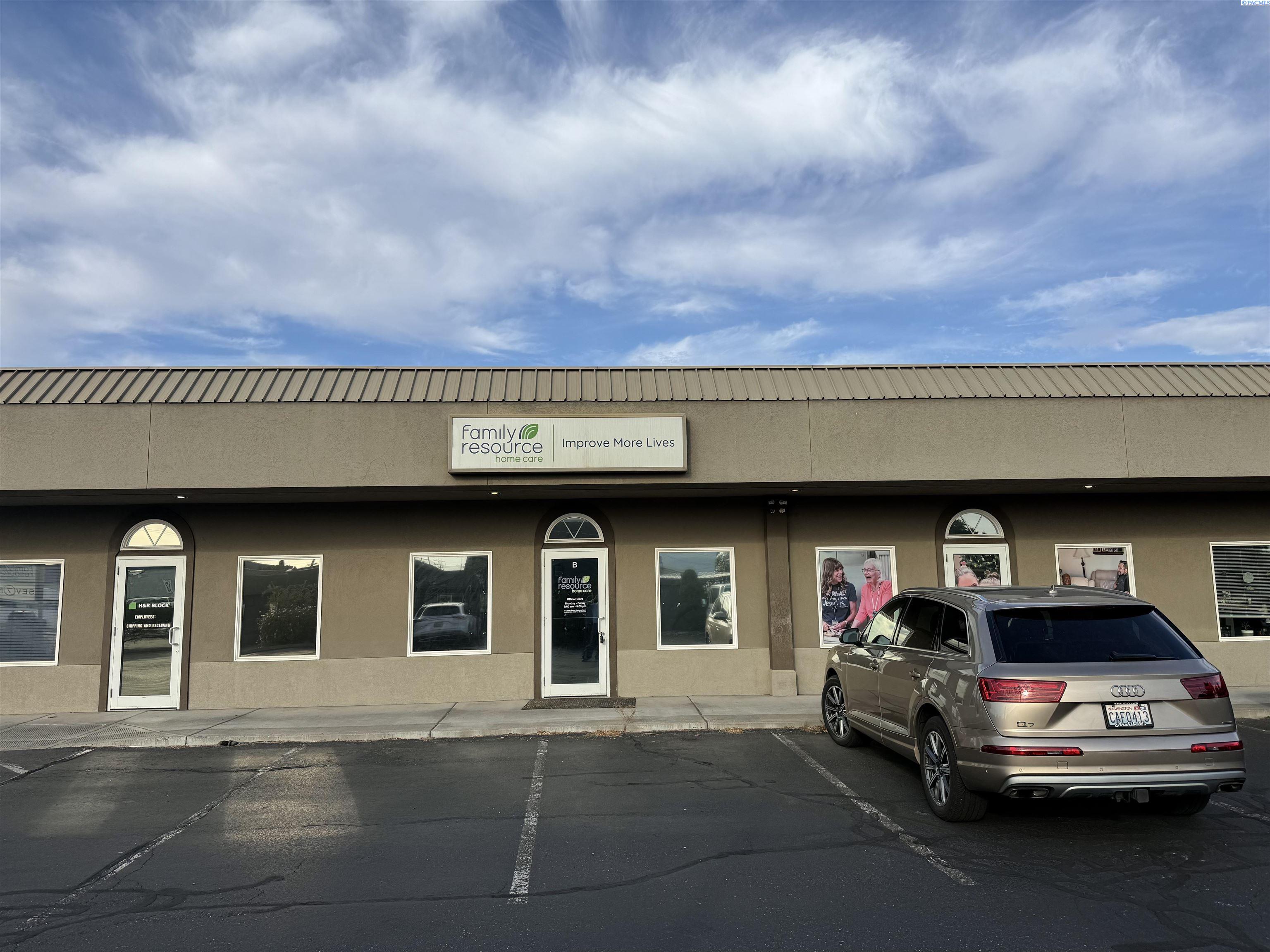 4018 W Clearwater Avenue — photo