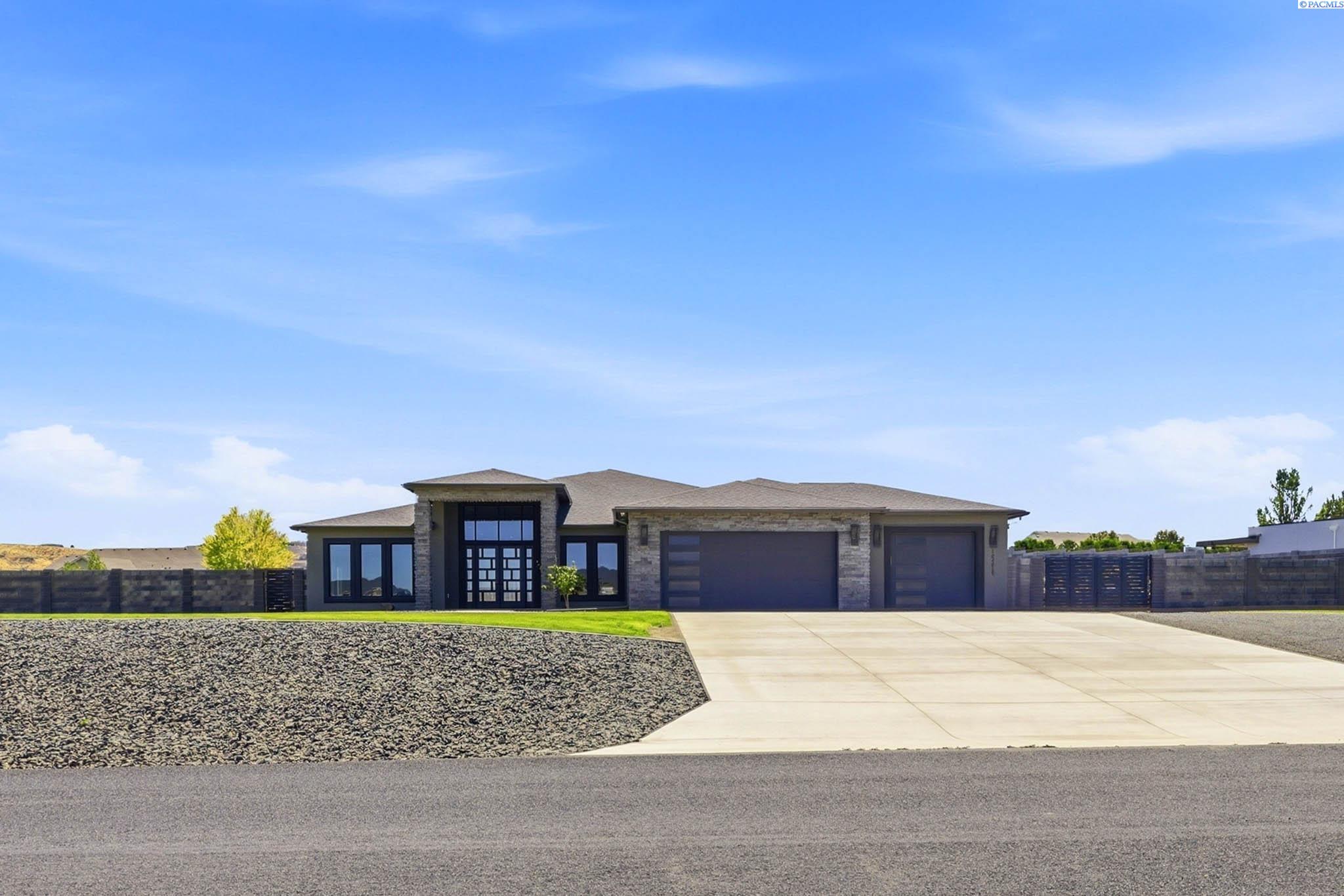 104829 Addison Avenue — photo