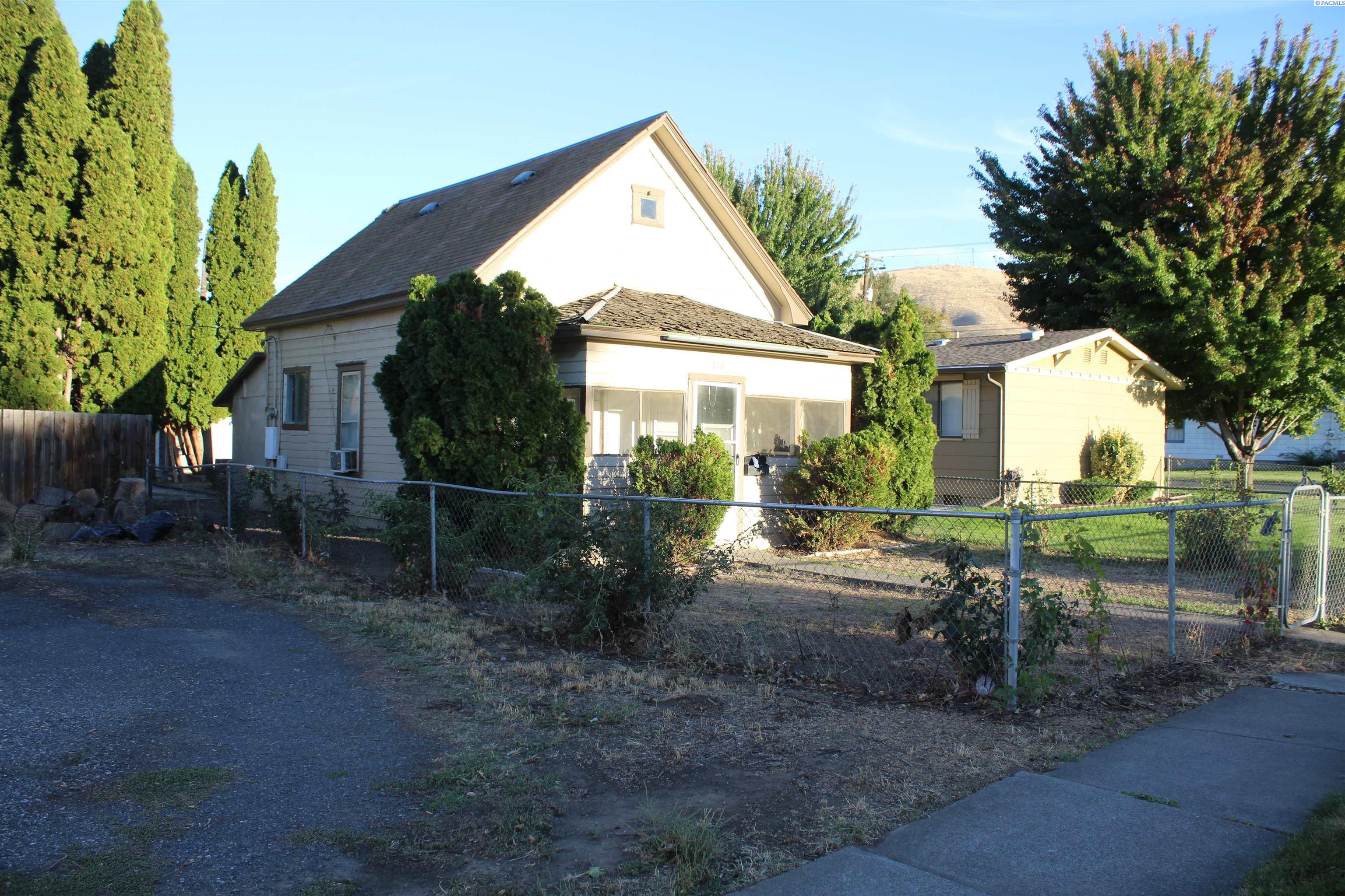616 Court Street — photo