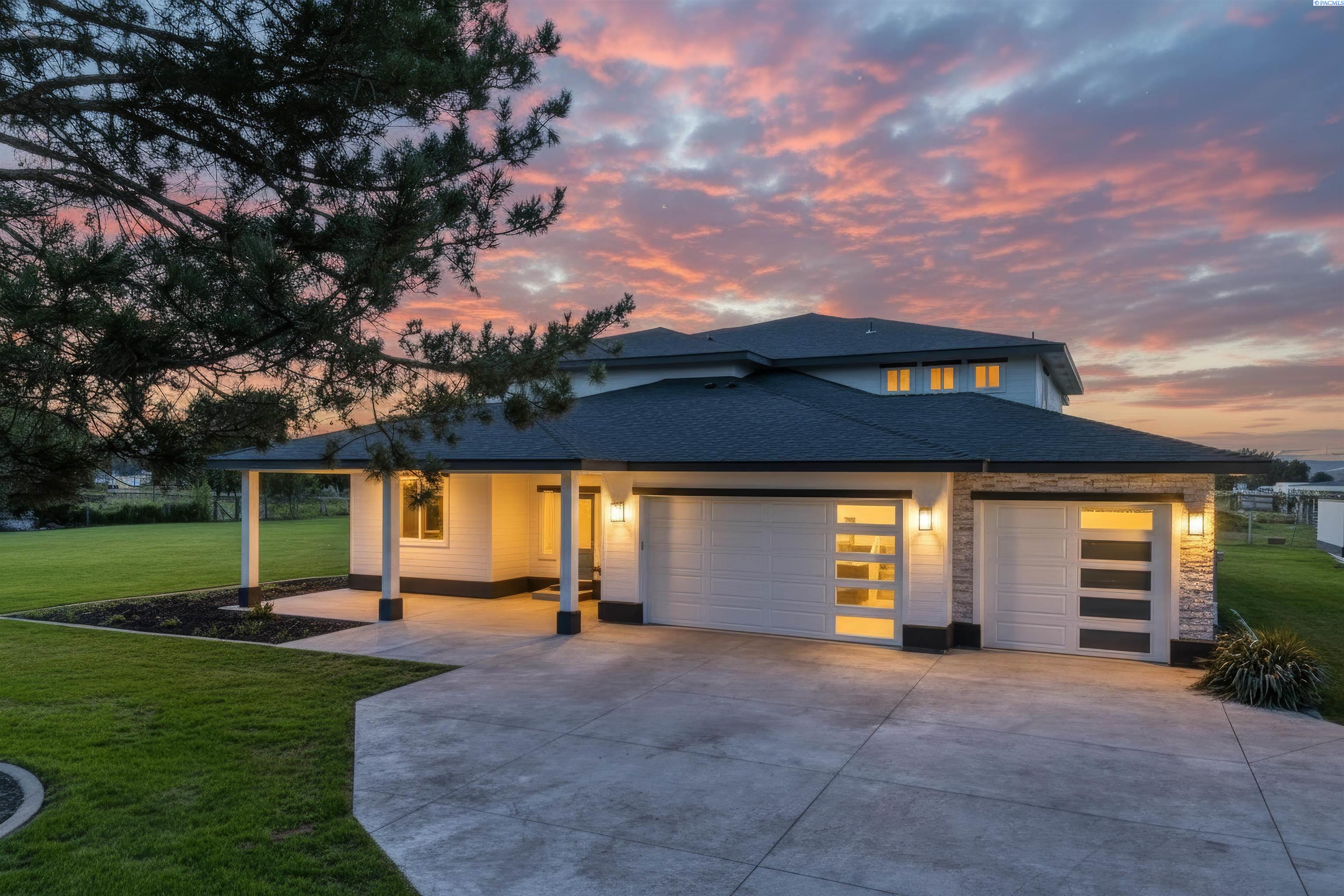 215505 E Bryson Brown — photo