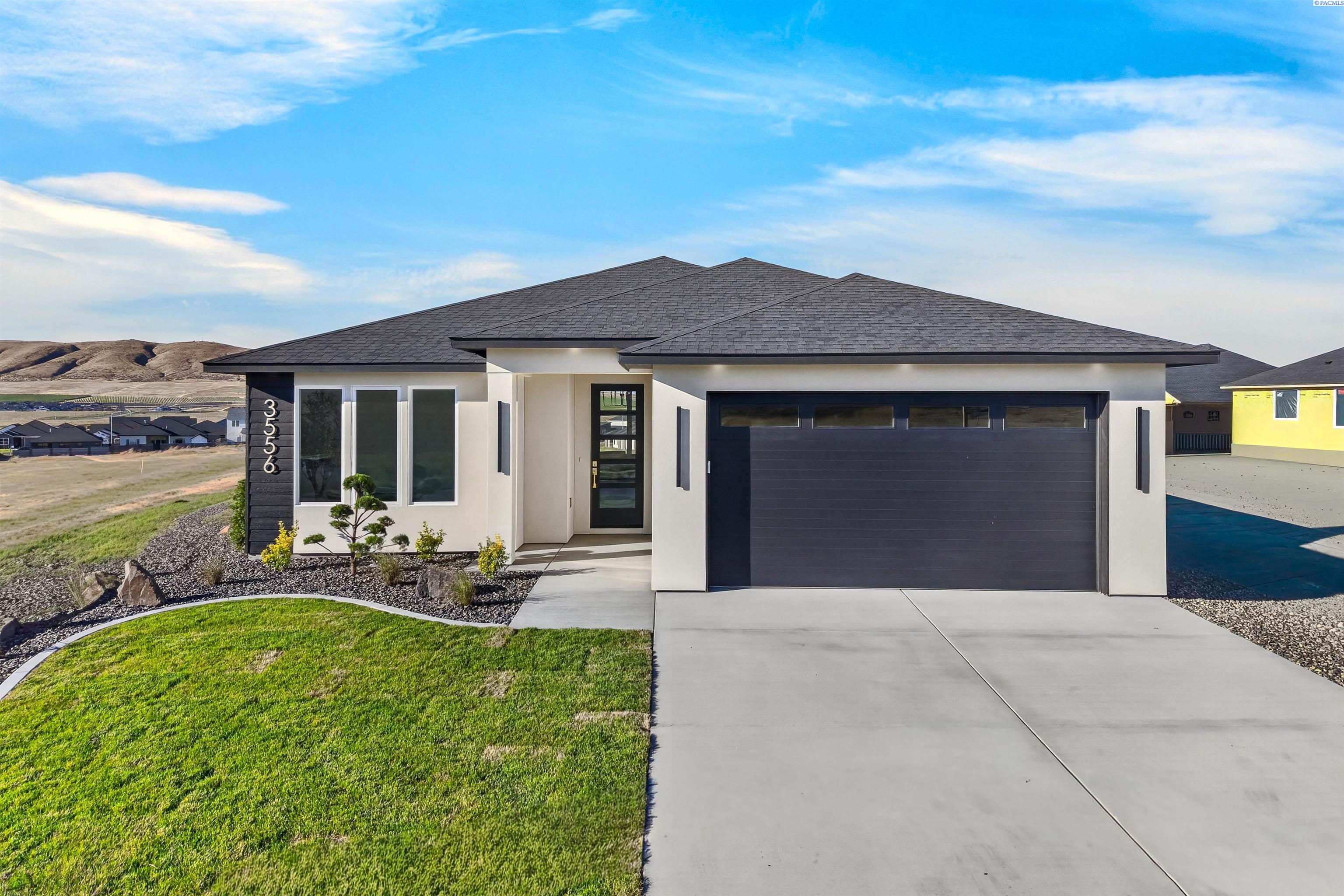 3556 Nuthatch Street — photo