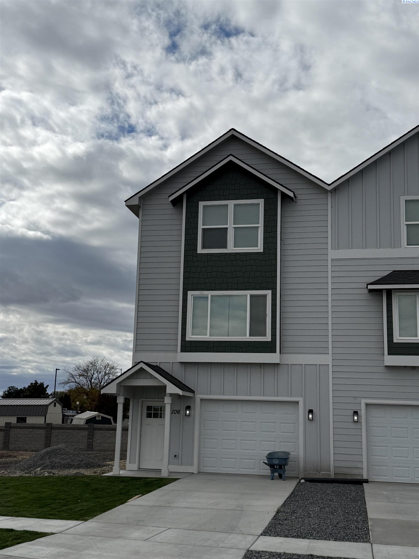 106 Claret Drive — photo