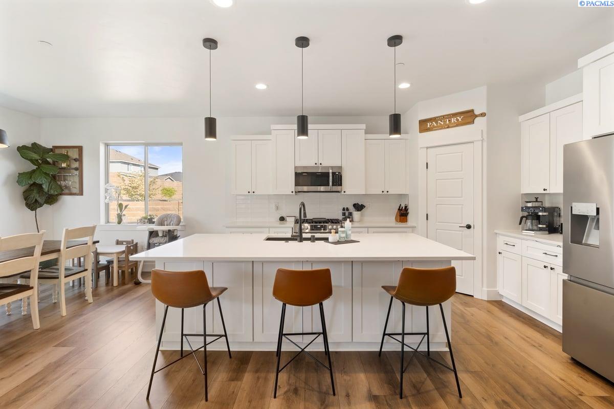 4118 Corvina Street — photo