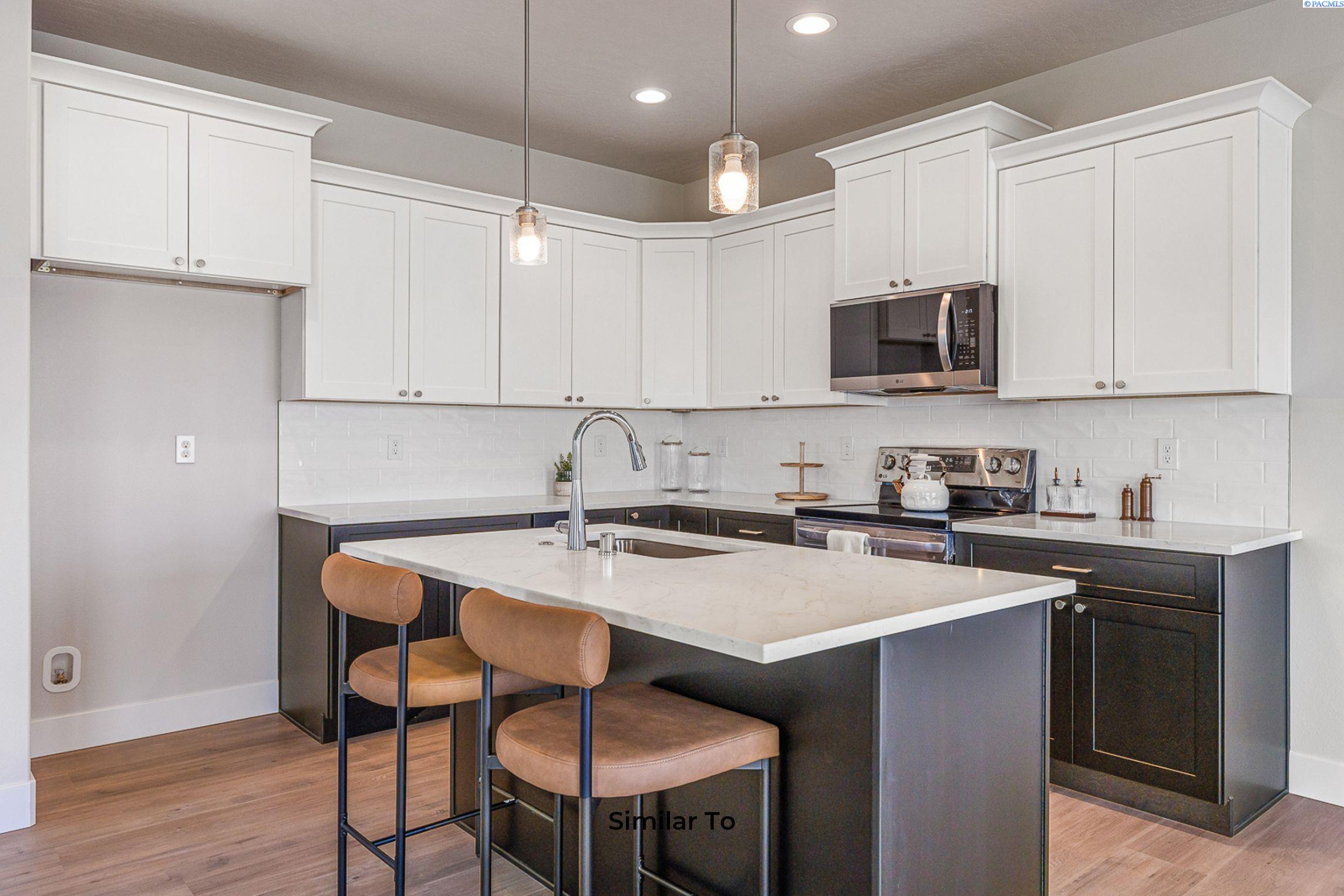 7674 Grapevine Court — photo
