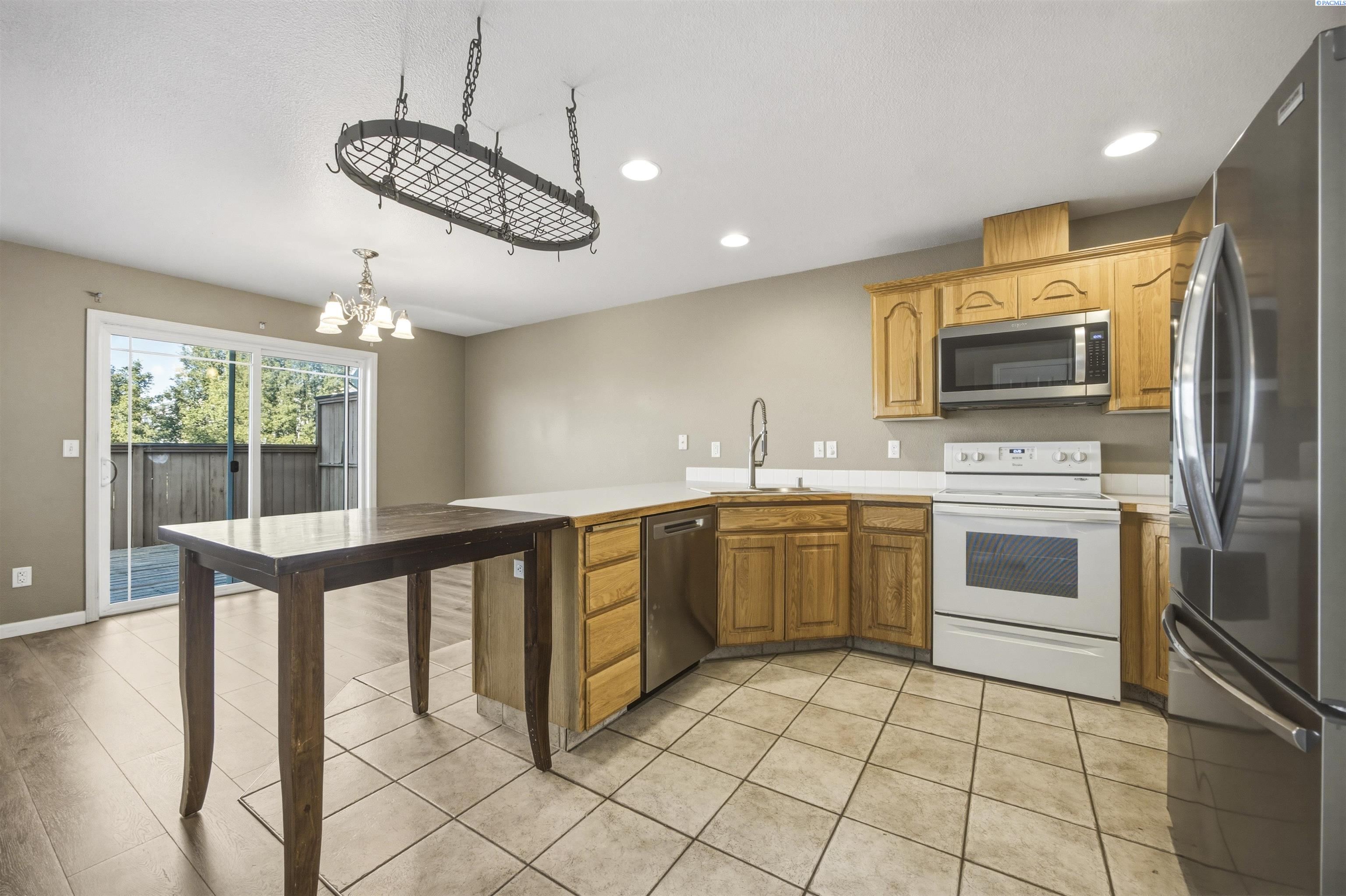 4902 Road 76 — photo