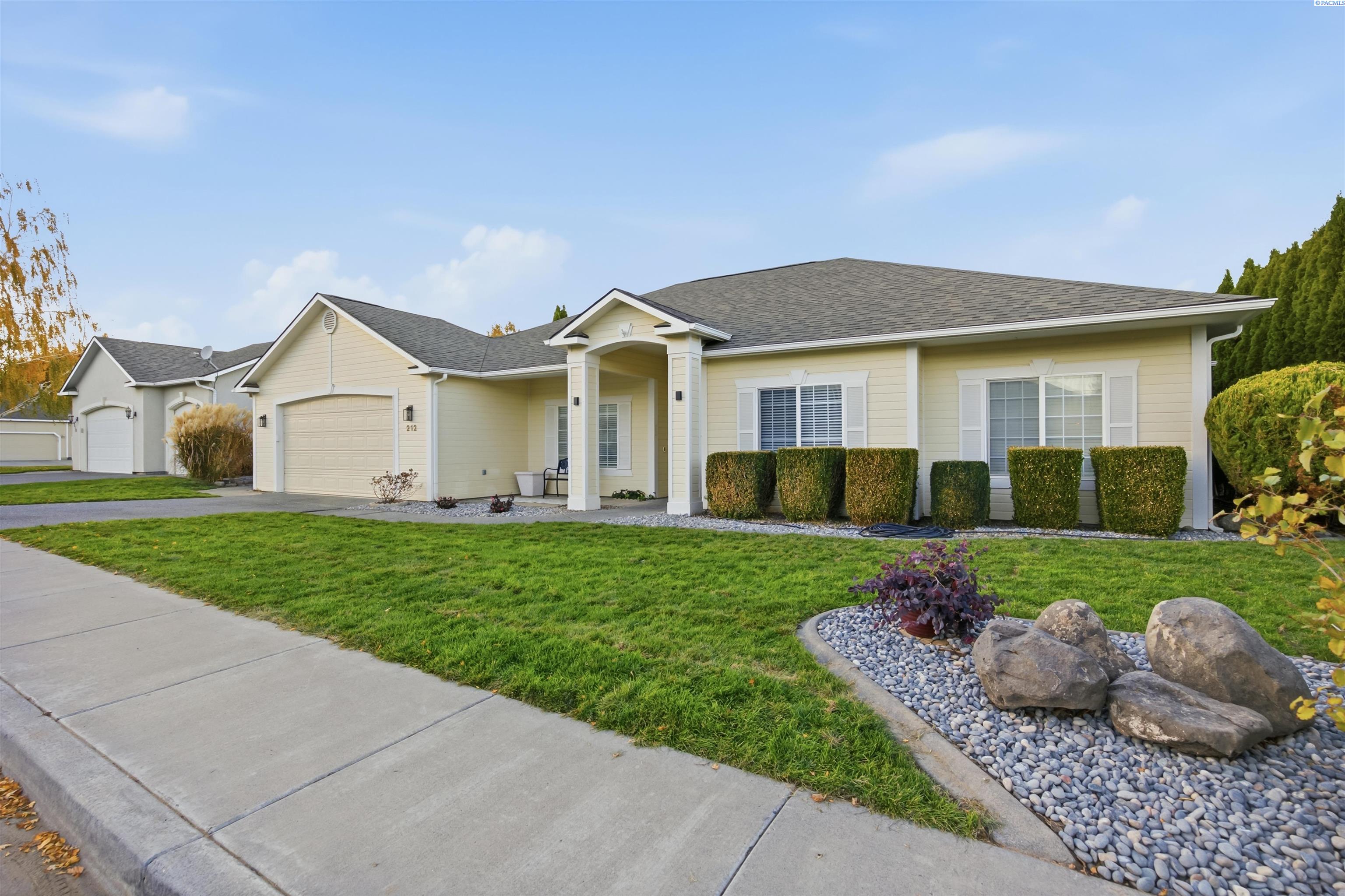 212 Thyme Circle — photo