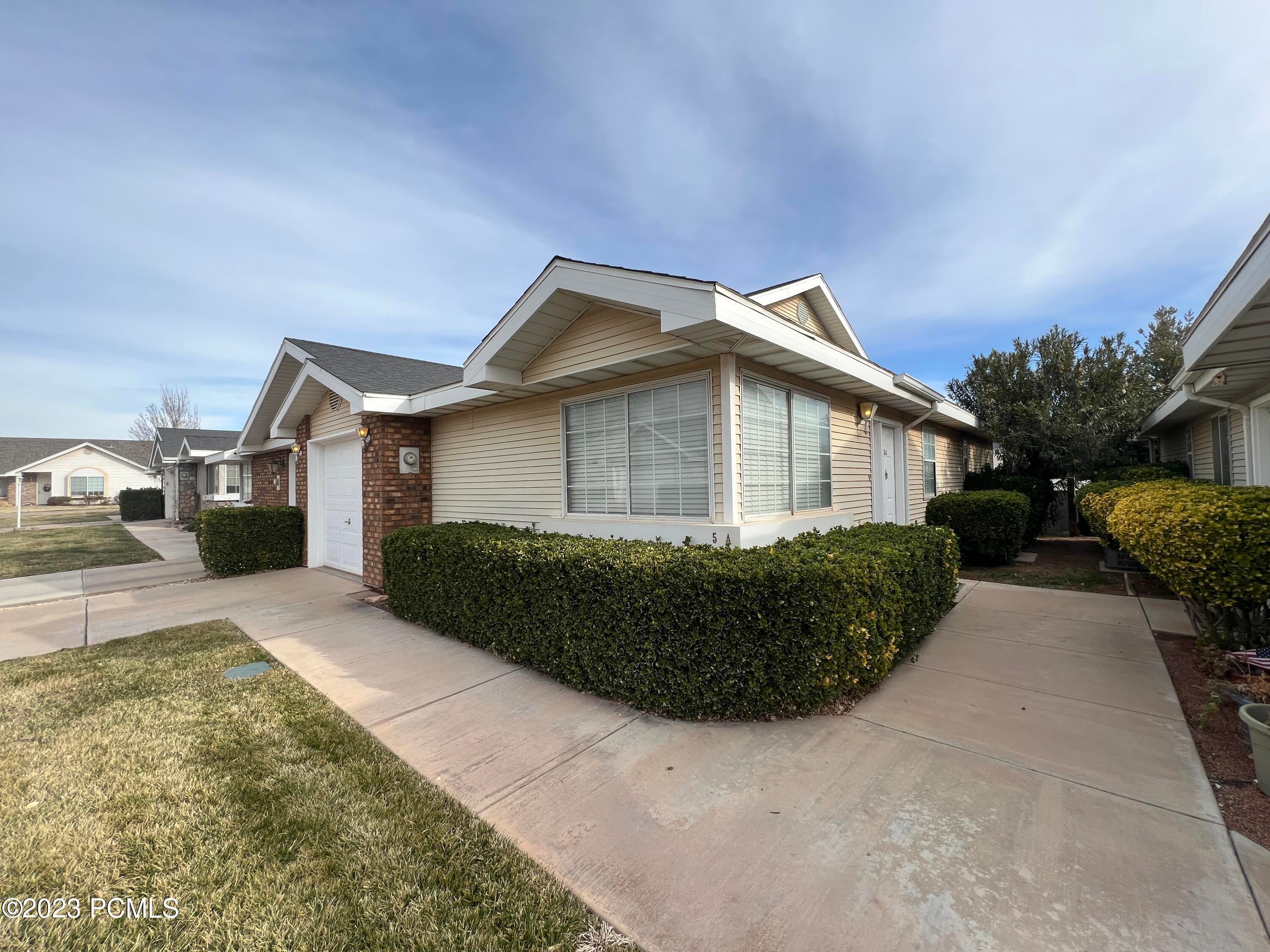 2051 W Canyon View 5a — photo