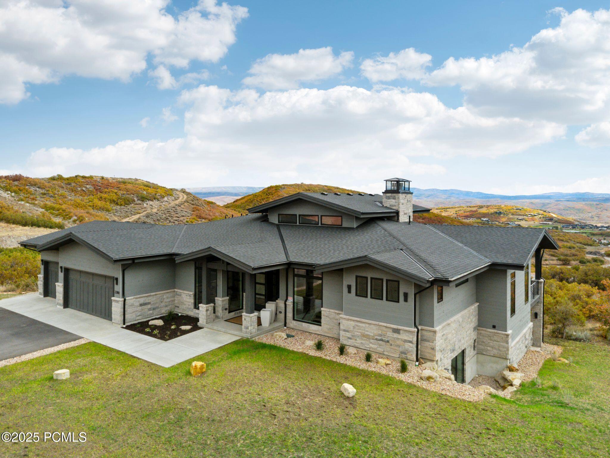 2280 E Outlaw Road — photo