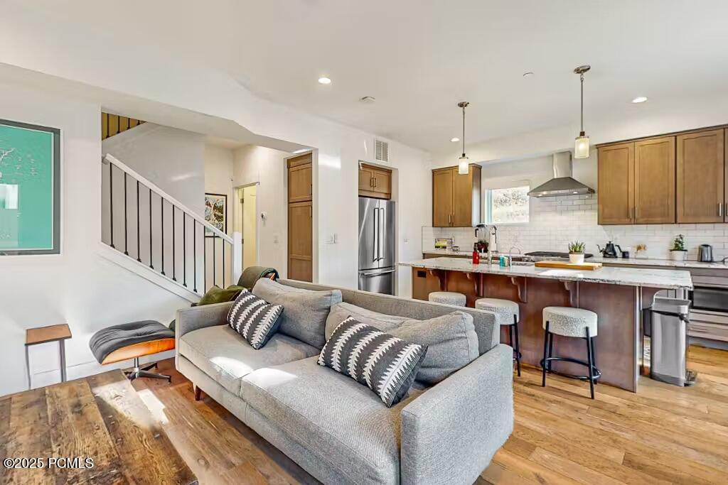 8249 N Sandalwood Lane — photo
