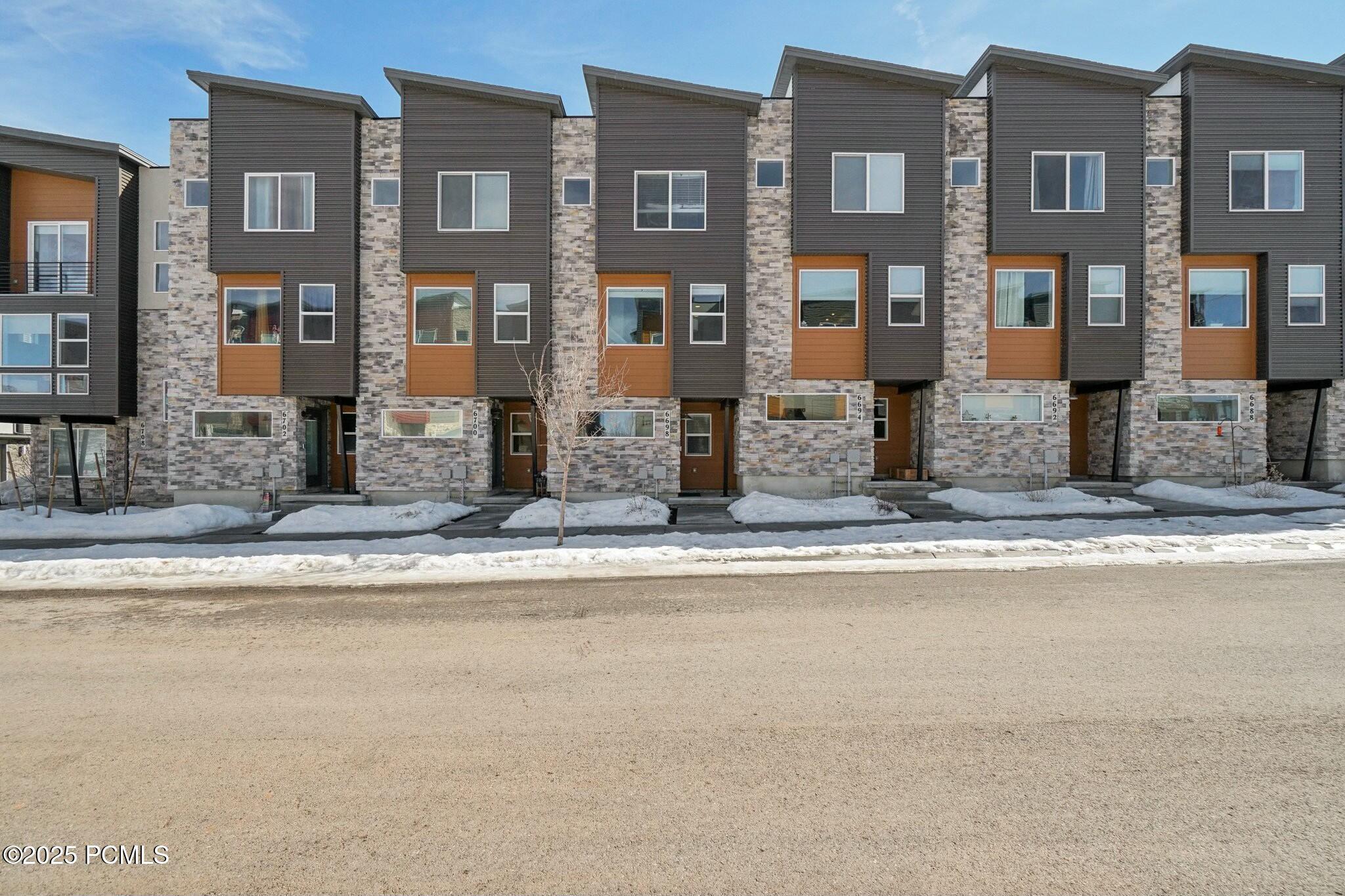 6698 Purple Poppy Lane Unit 11 — photo