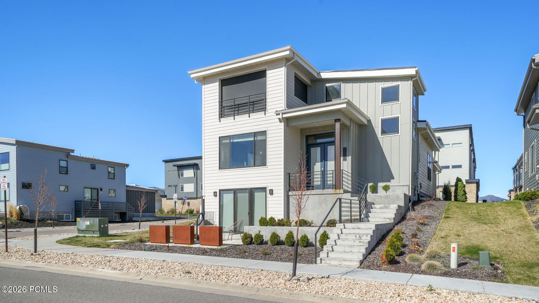 6537 Silver Creek Drive — photo