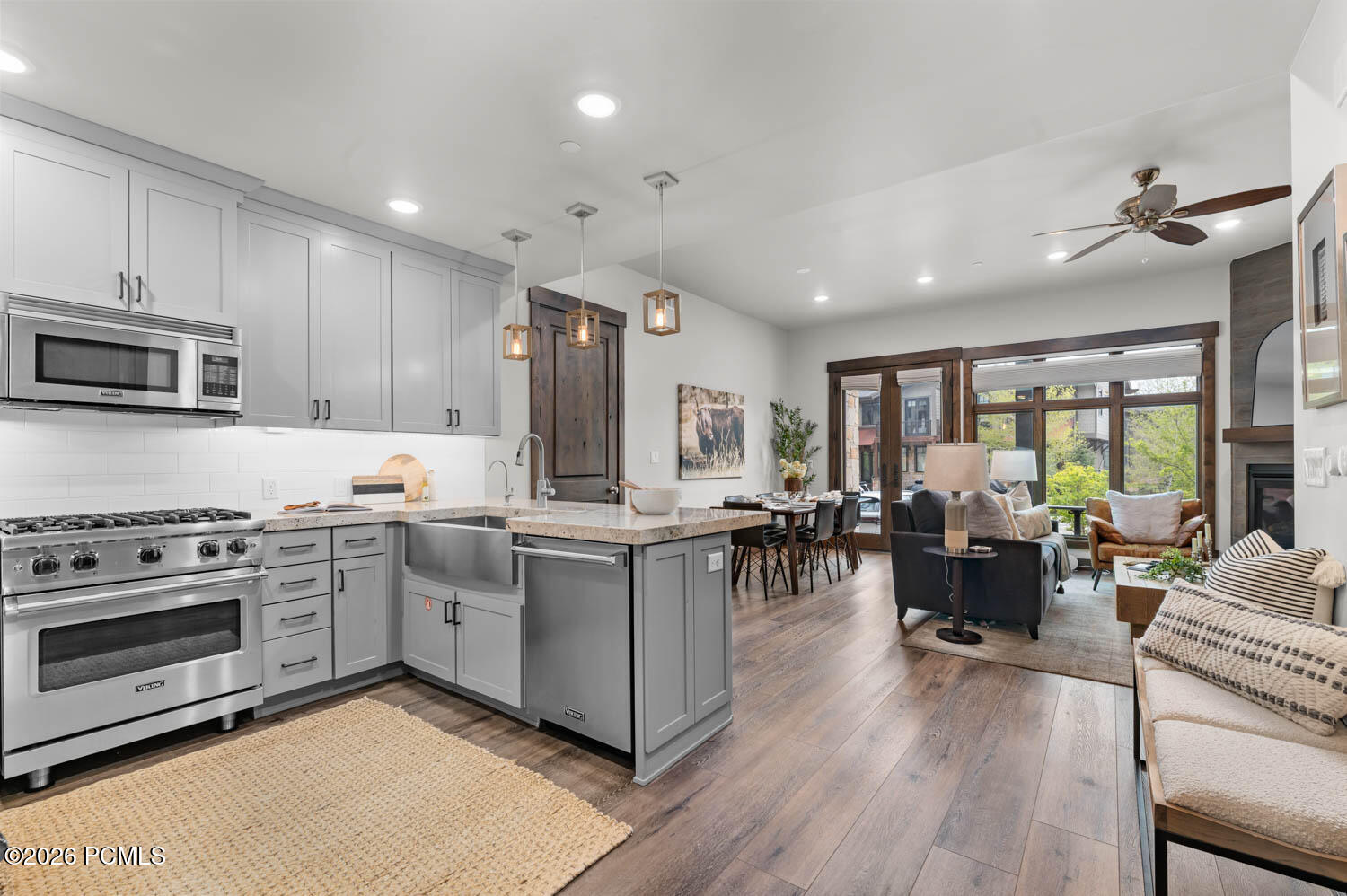 3751 Blackstone Drive Unit 1B — photo