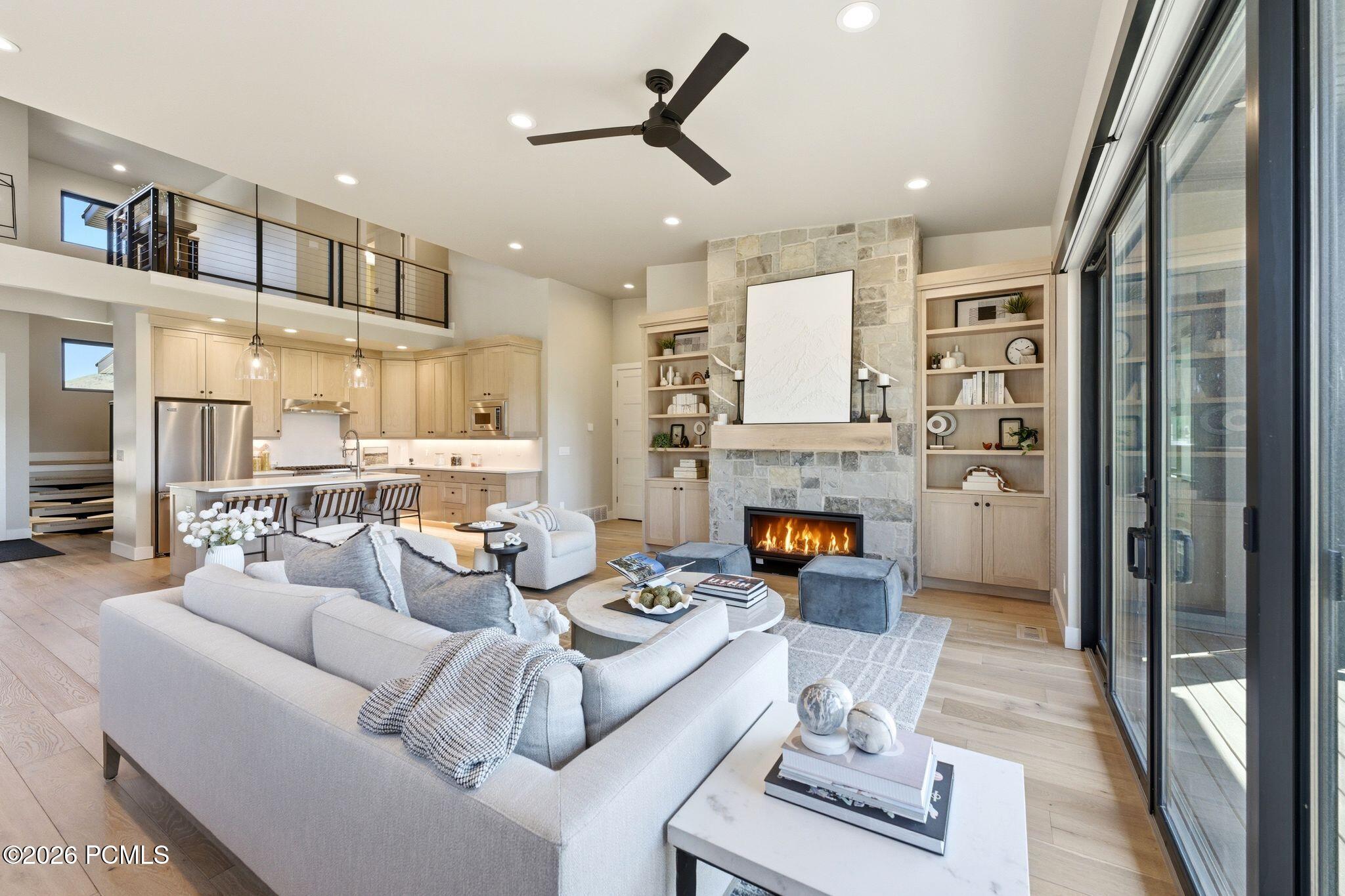 1023 W Vissen Way 68 — photo