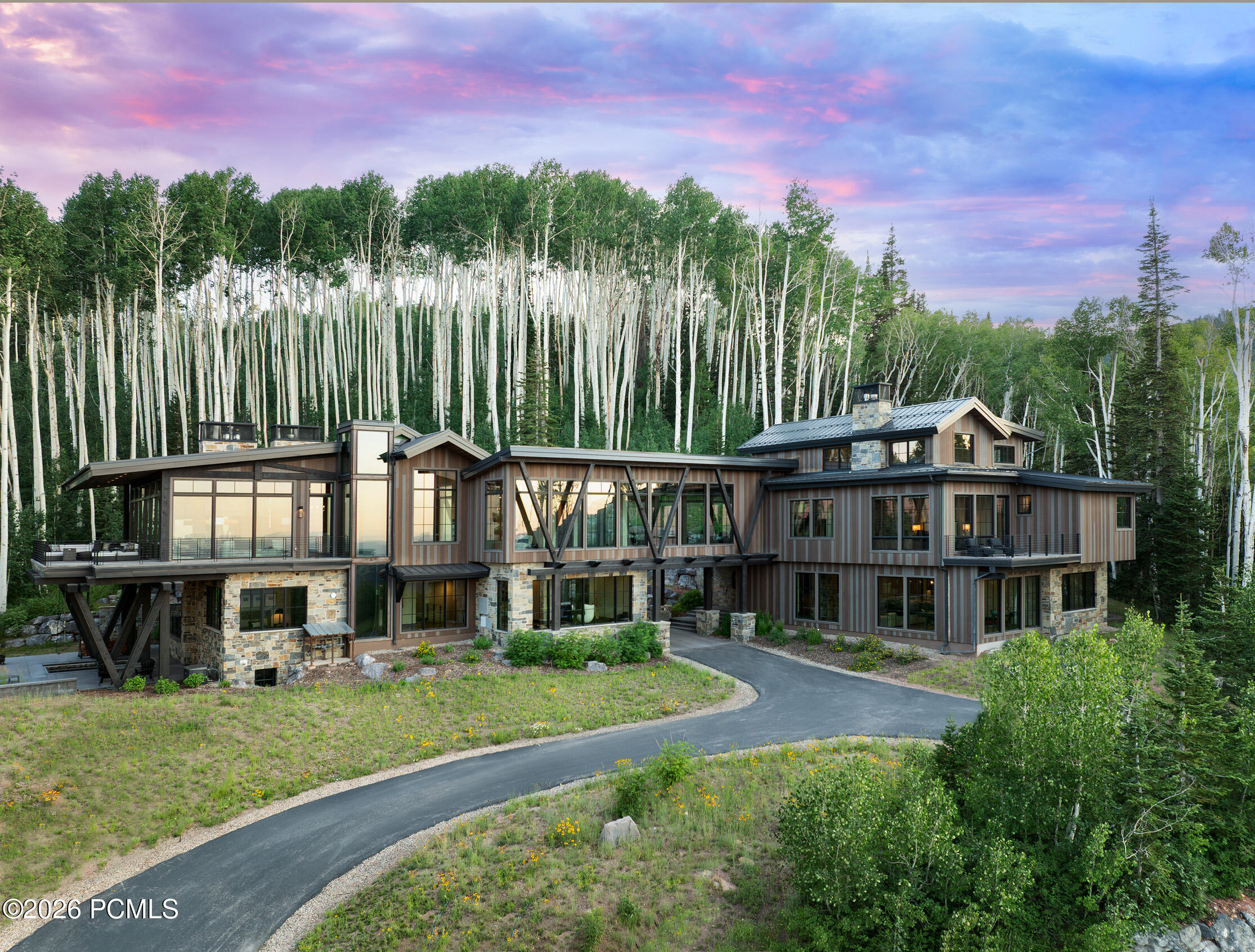 152 White Pine Canyon Road — photo