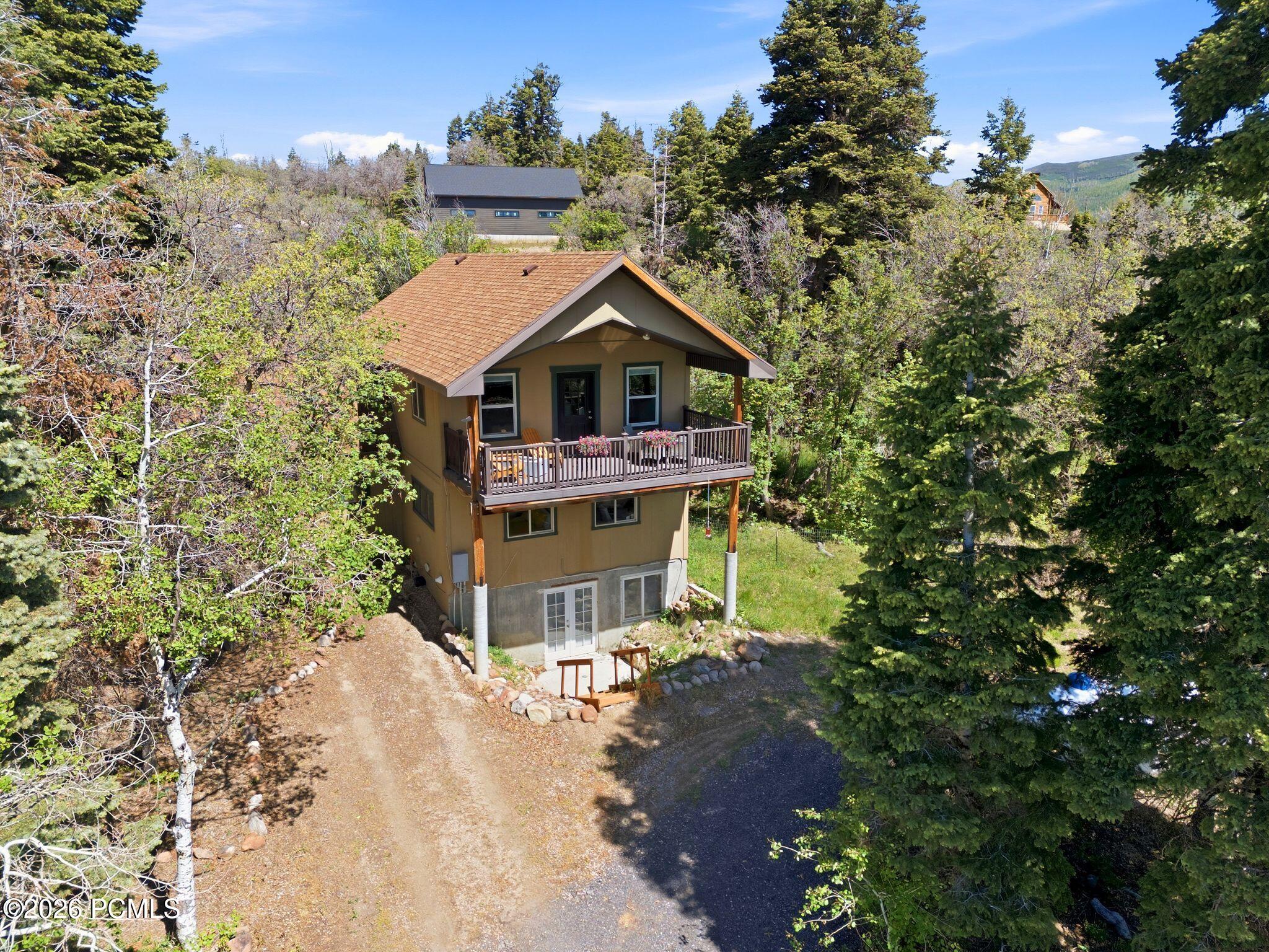 209 Porcupine Loop — photo