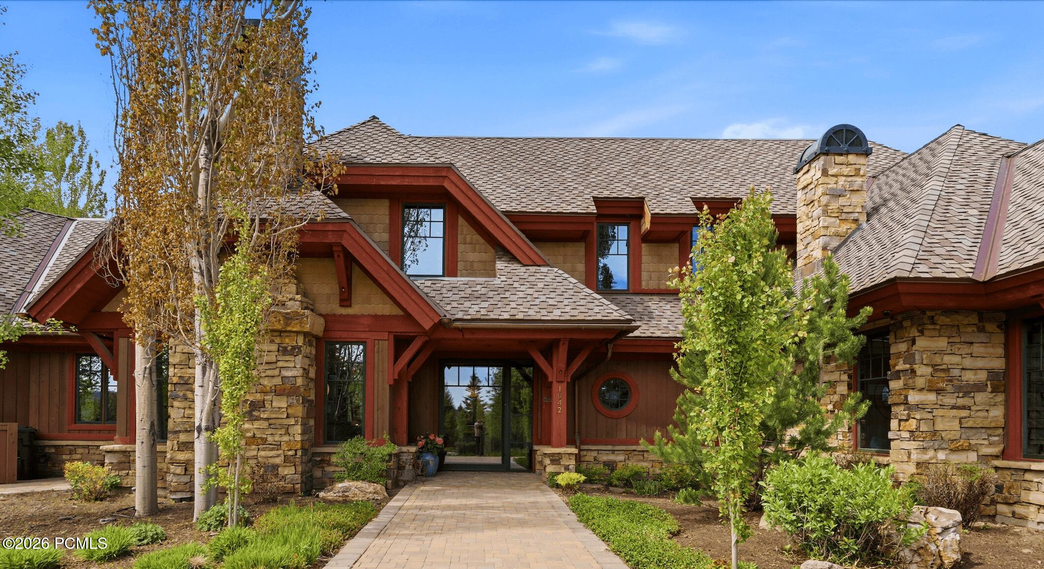 1042 W Quarry Mountain Lane — photo