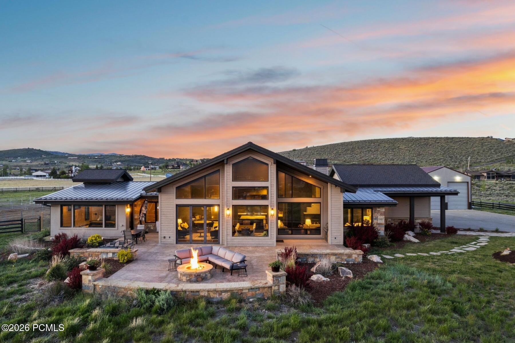 8449 N Silver Creek Road — photo