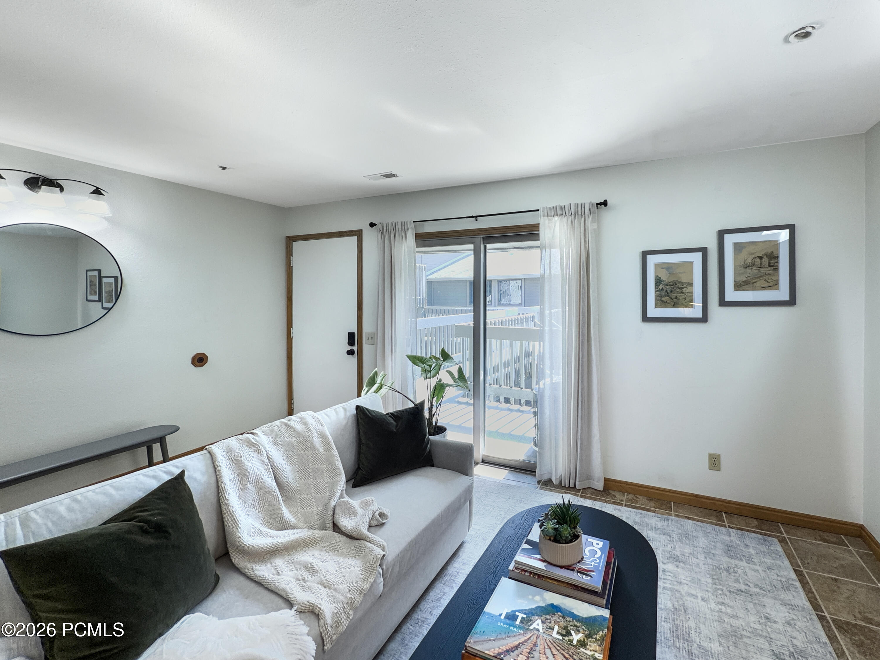 1690 Upper Ironhorse Road Unit 7 — photo