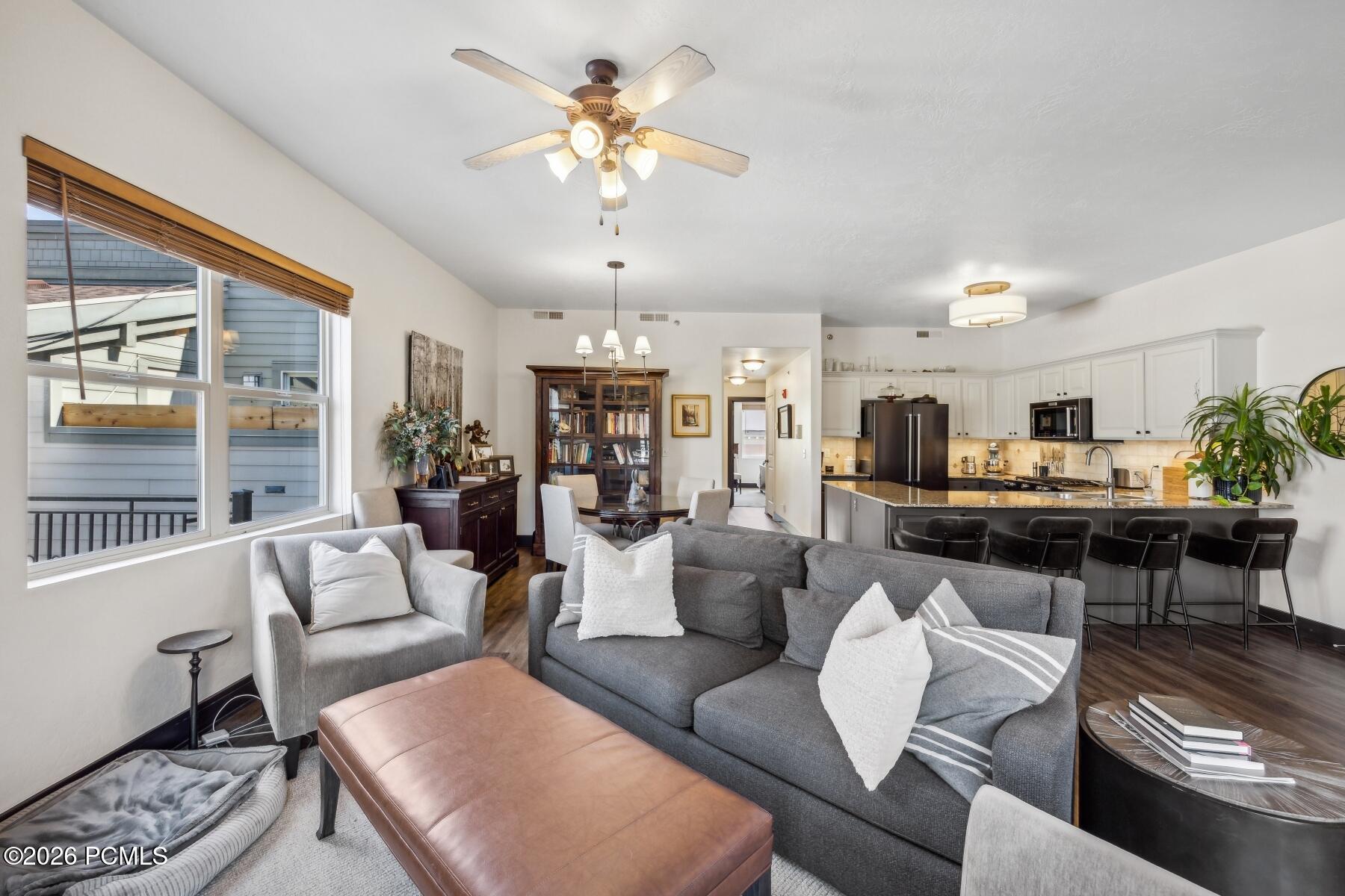 1684 Fox Hollow Lane H6 — photo