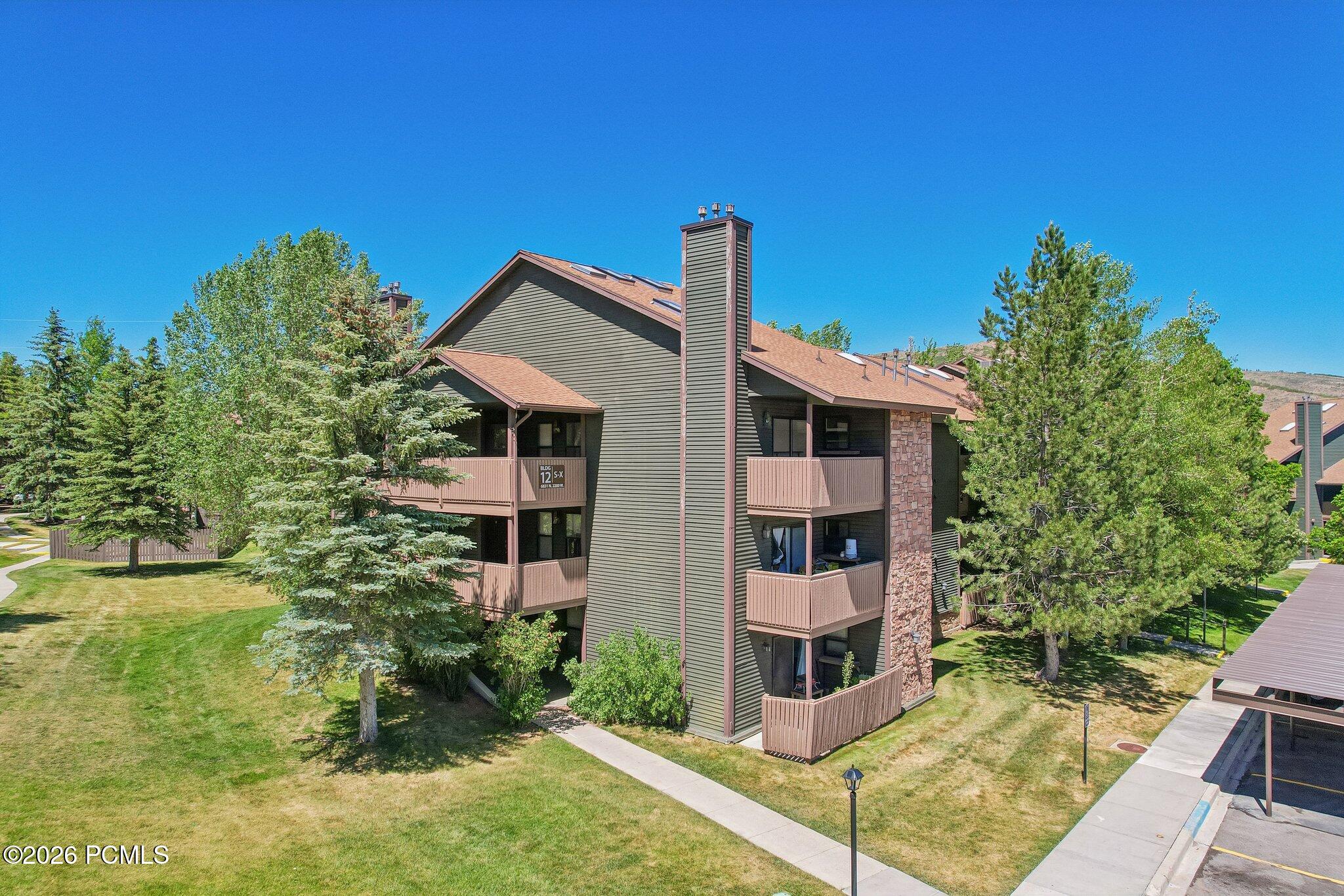 6831 N 2200 12X — photo