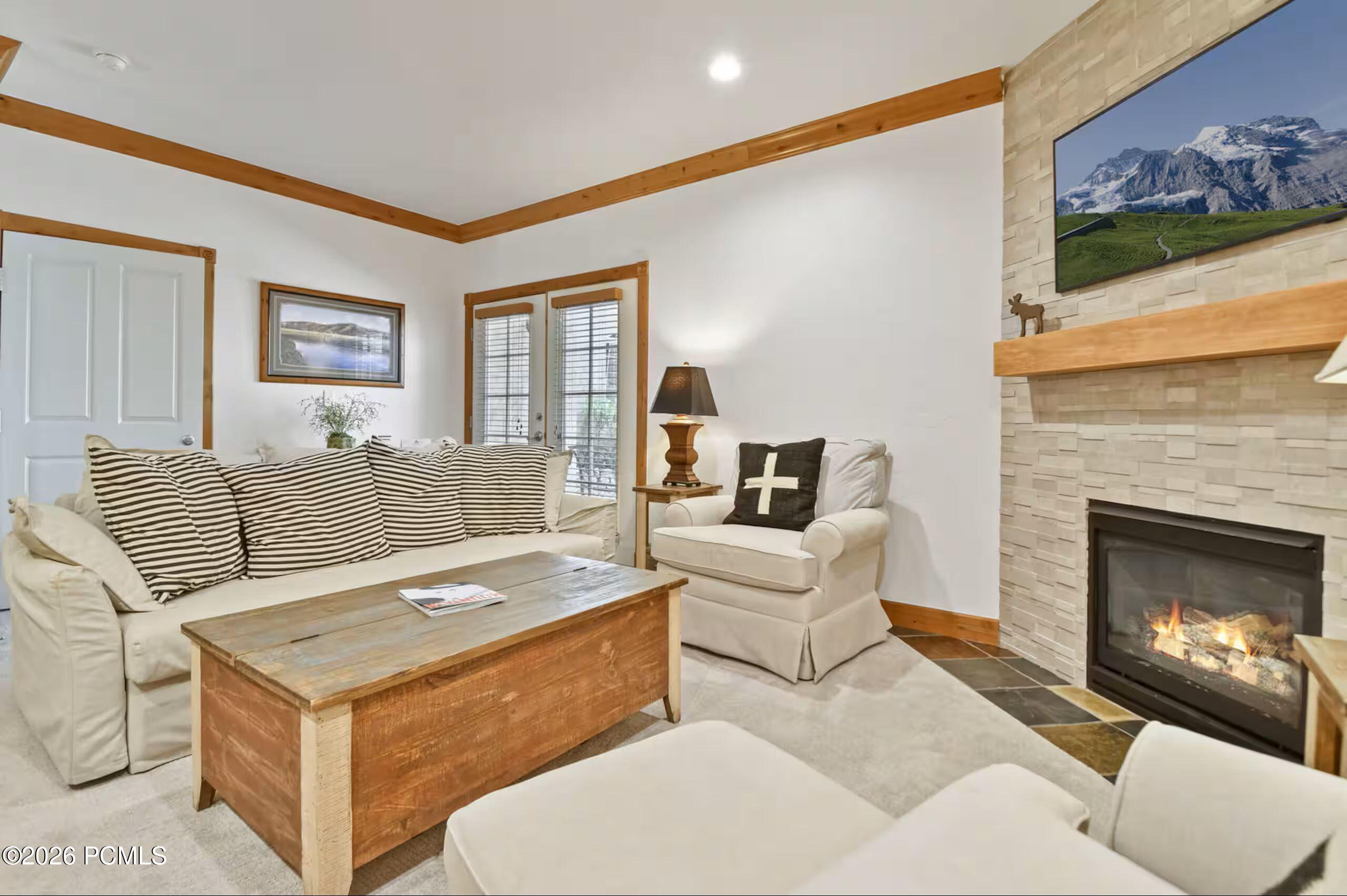 840 W Bigler Lane 1002/1004 — photo